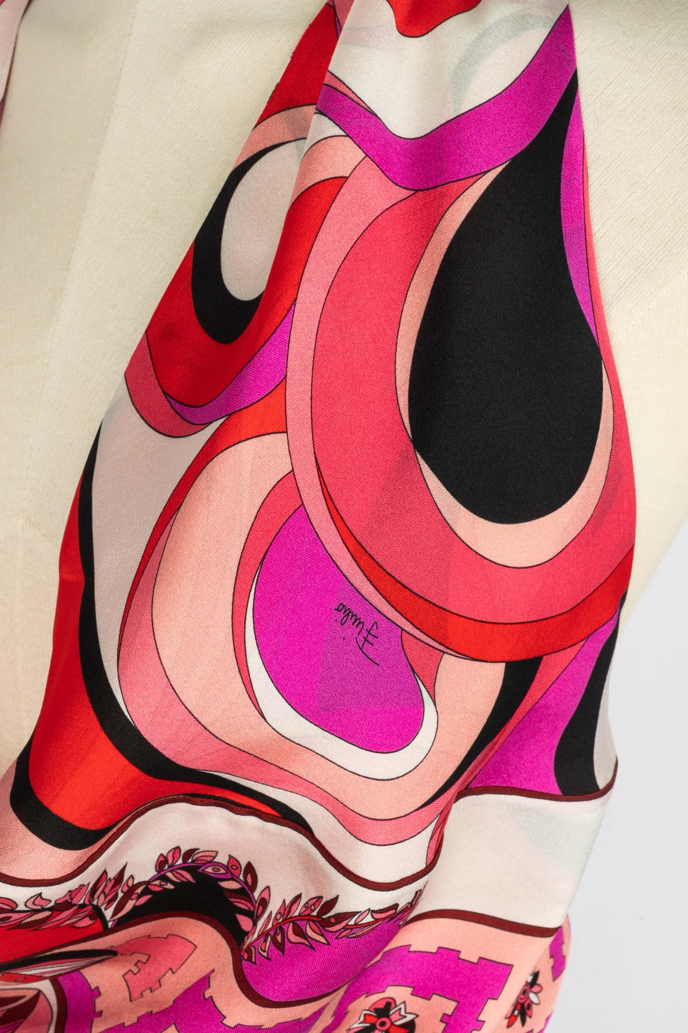 Top en soie Pucci en vente 1