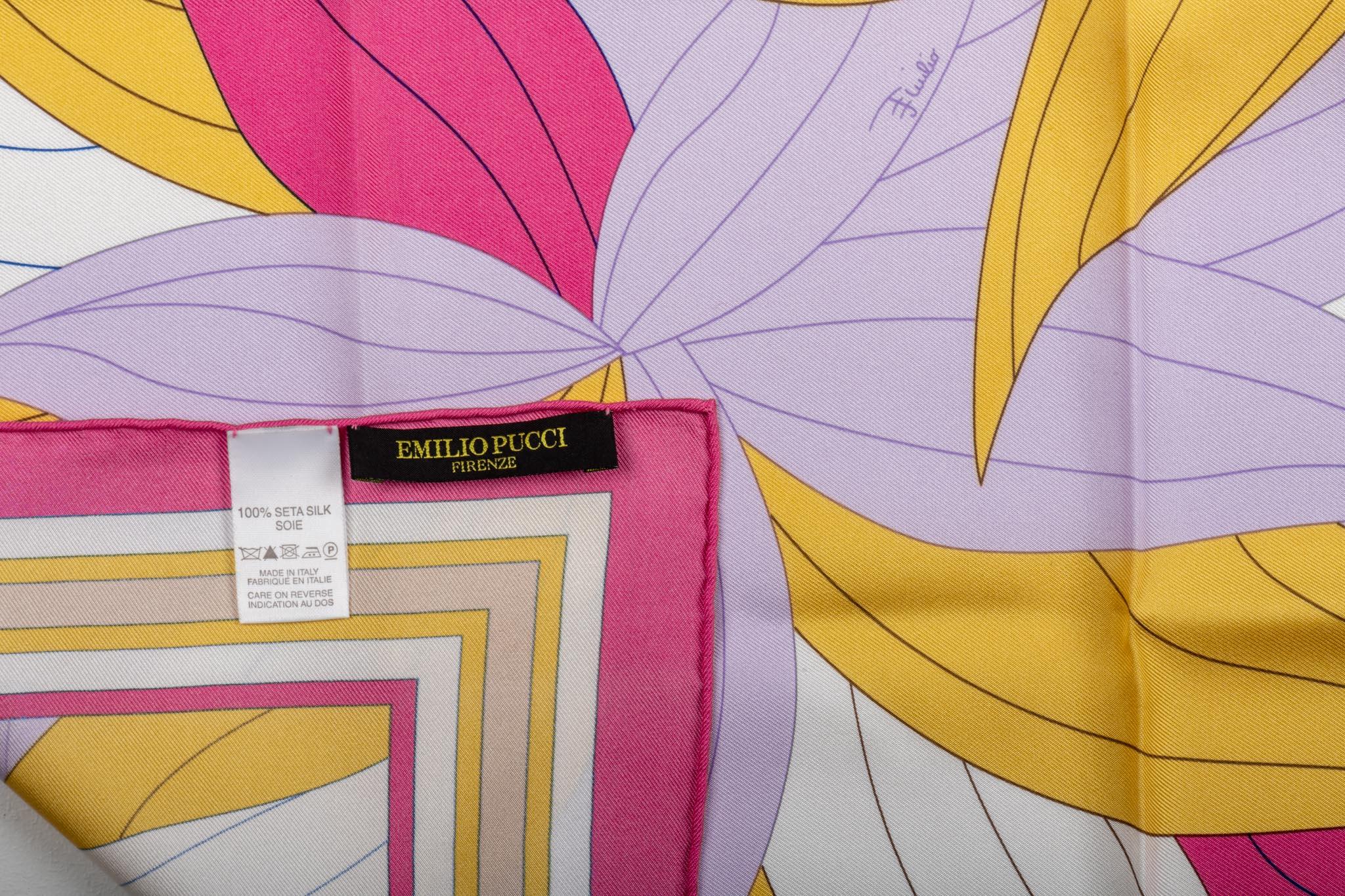 Beige Pucci Silk Twill Leaves Print Pink Scarf For Sale