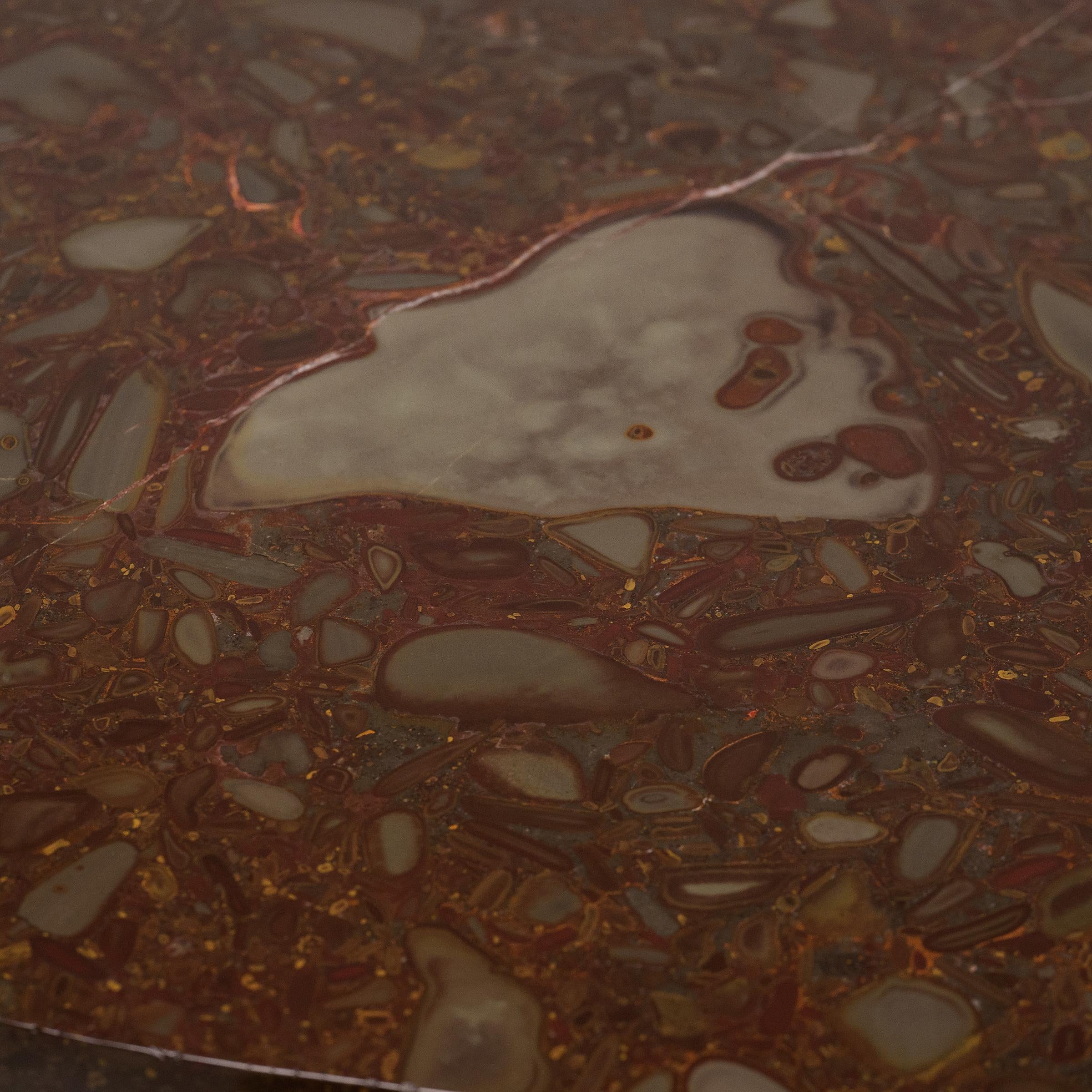 Full Moon Puddingstone Coffee Table In Good Condition For Sale In Chicago, IL
