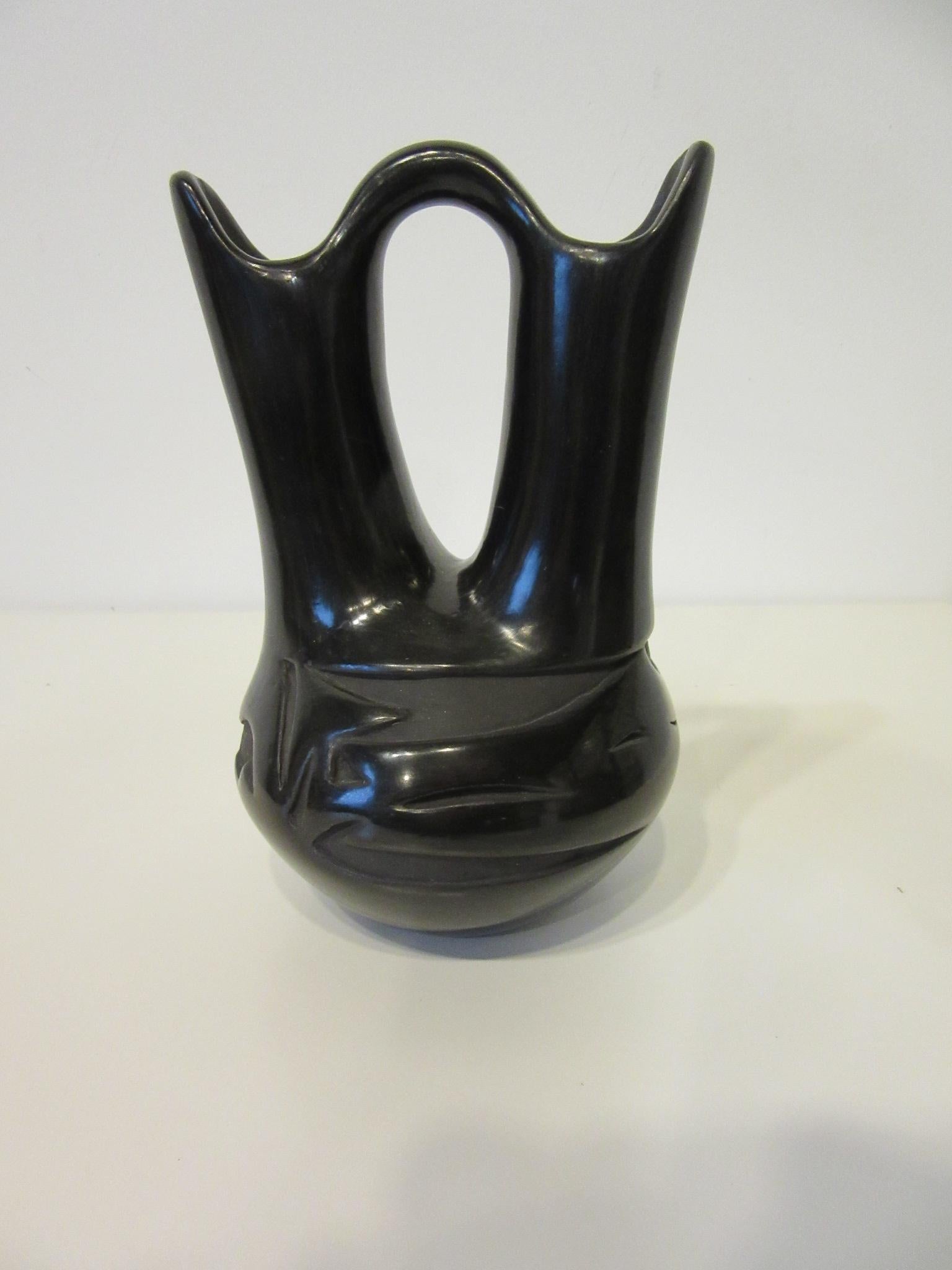 Vase aus Pueblo-Keramik von Glenda Naranjo im Angebot 1