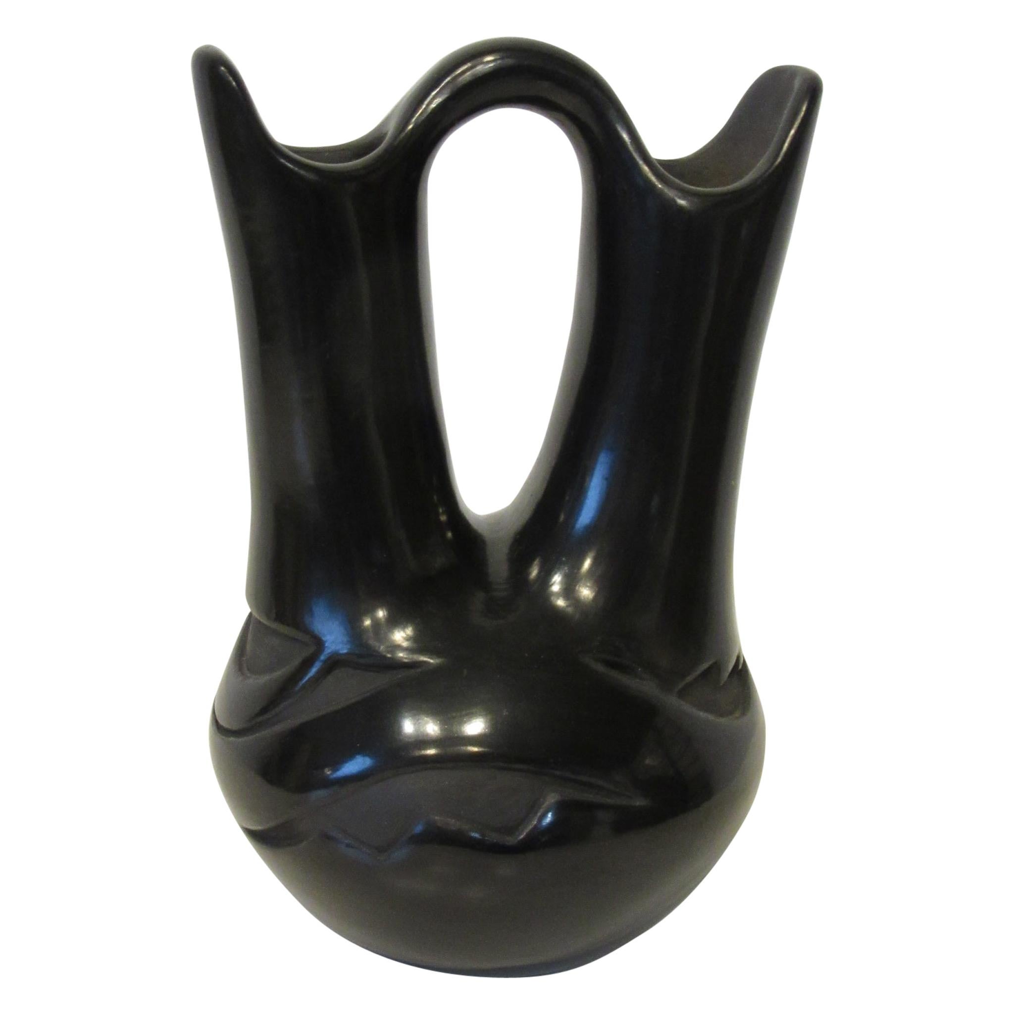 Vase aus Pueblo-Keramik von Glenda Naranjo im Angebot