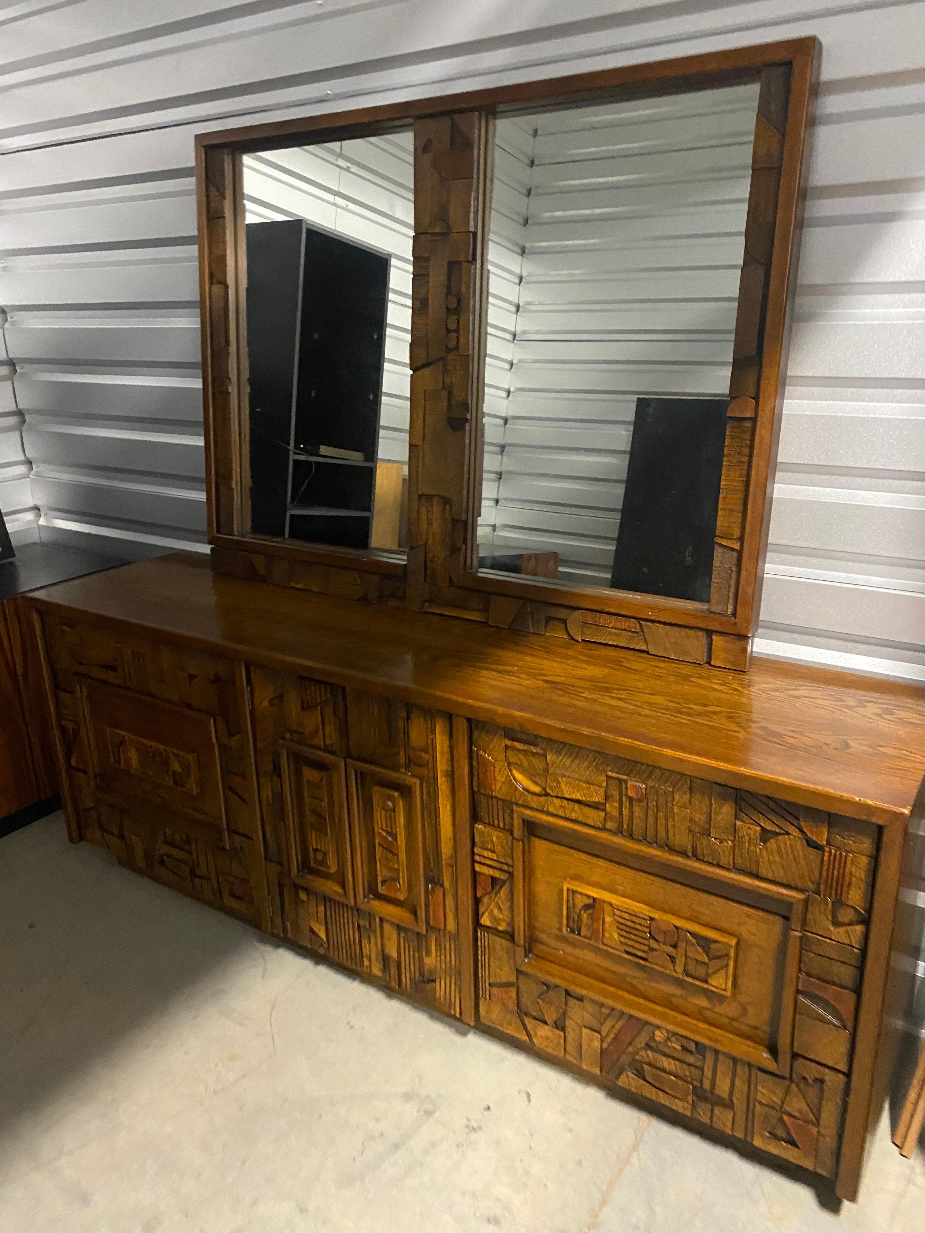 Pueblo Brutalist Dresser by Lane W/ Mirror Mid-Century Modern In Good Condition In Spring Valley, CA