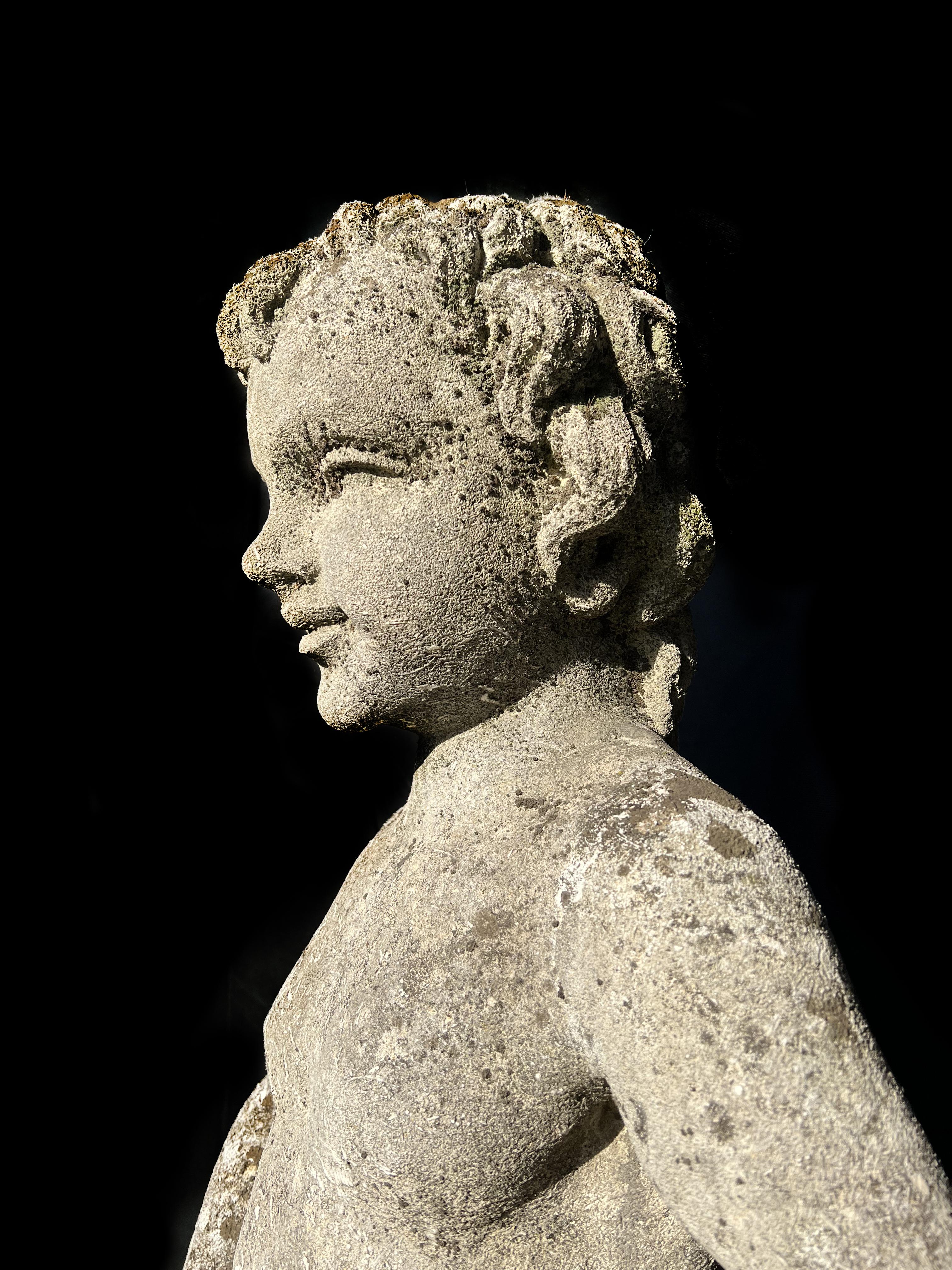 Puer Mingens, Charming Garden Sculpture in Vicenza Stone, 1960 For Sale 2