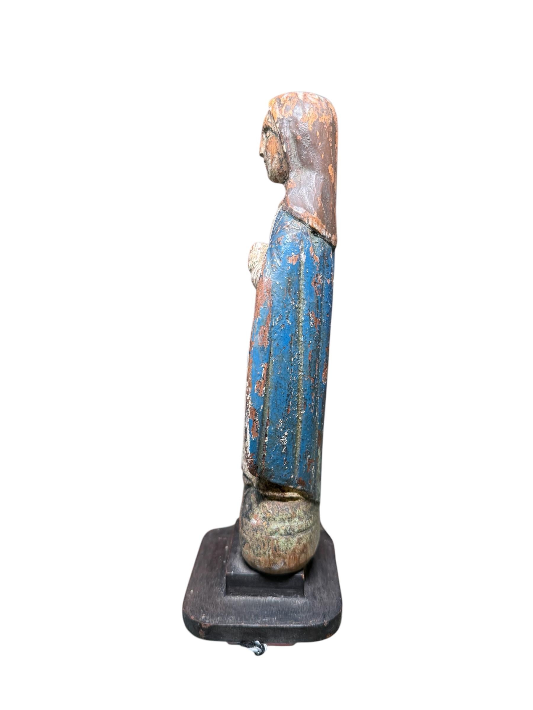 Bois Santos De Palo/ Sculpture en bois sculptée à la main de la Vierge Immaculate du Portoricain en vente