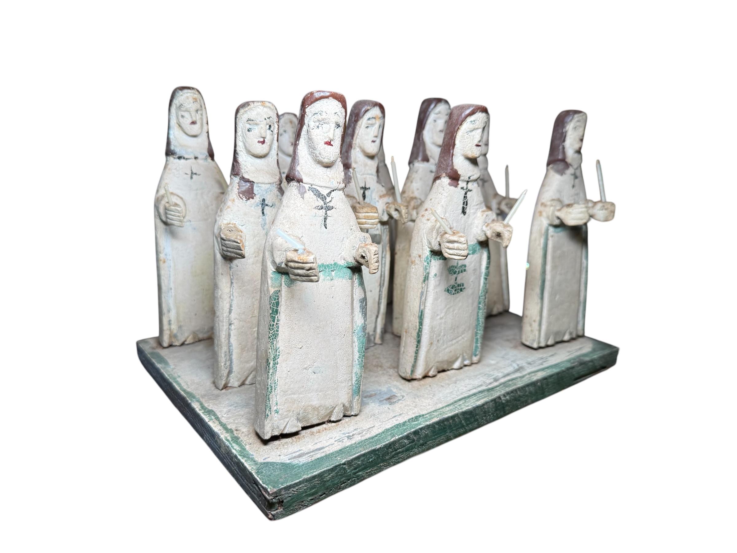 Santos De Palo Puertorriqueños/Esculturas Talladas En Madera De Santa Ursula/Las Vírgenes siglo XX en venta