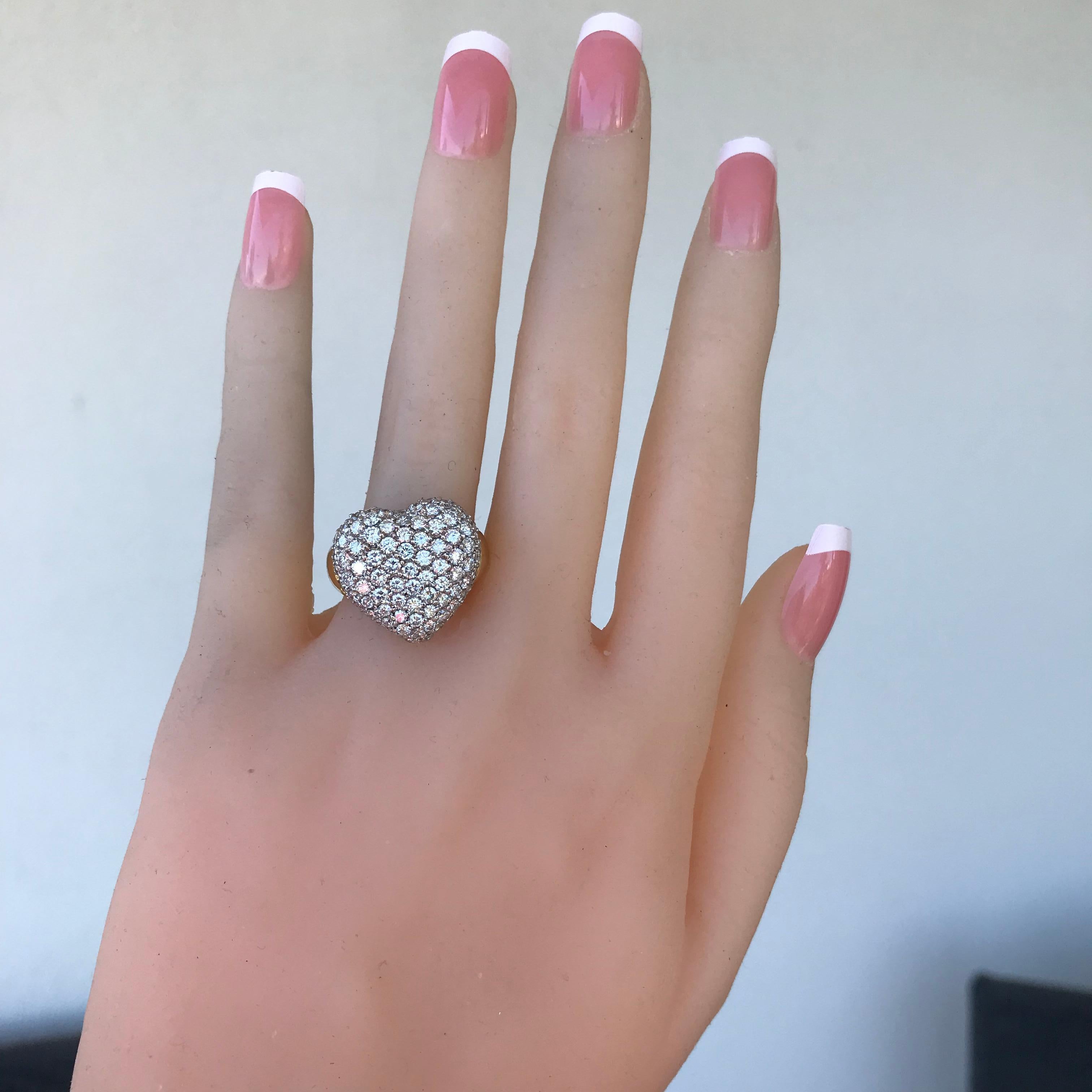 Puffed Paved Herzring, Diamant 3,17 Karat, G-H, VS-SI, 18 Karat YG und WG im Zustand „Neu“ im Angebot in West Hollywood, CA