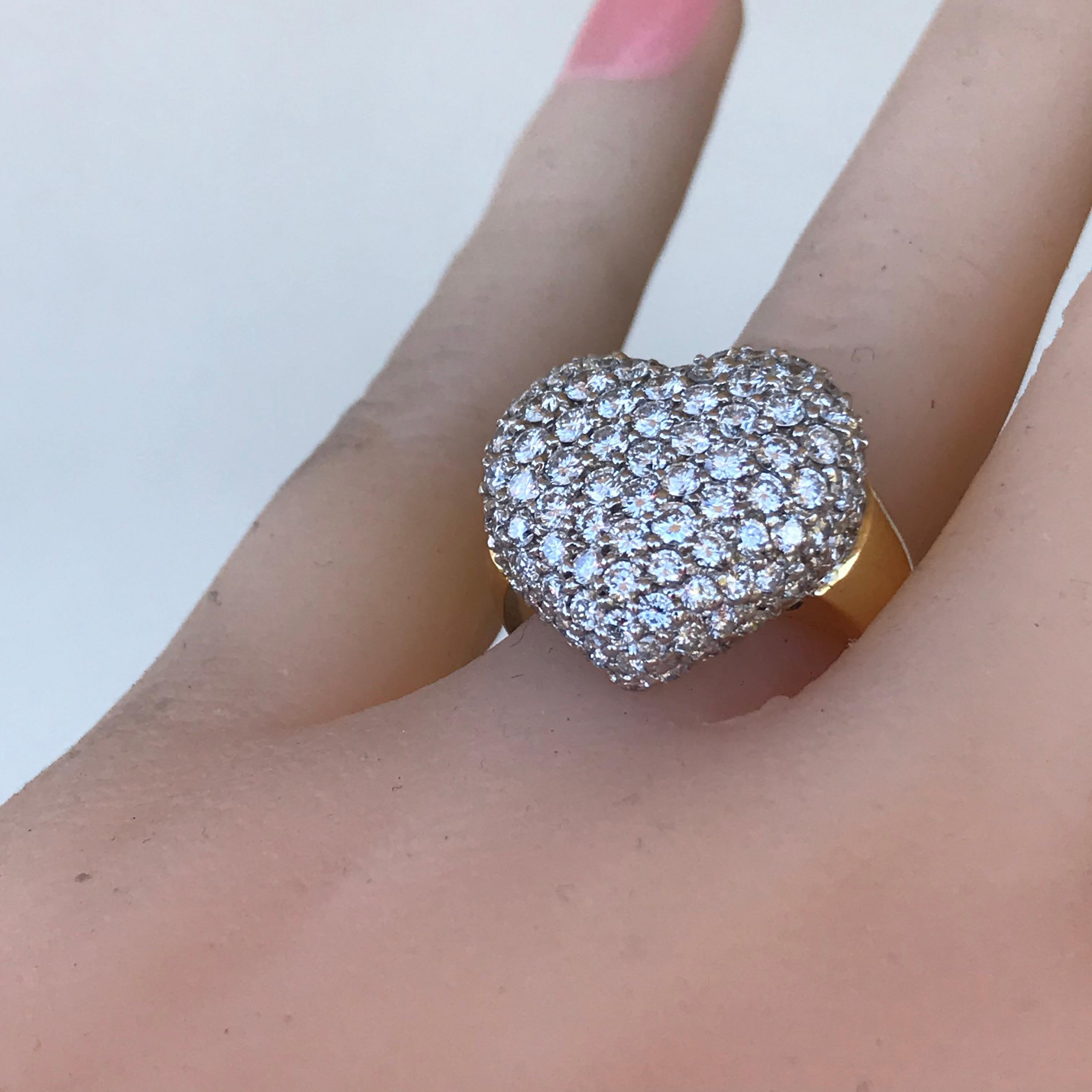 Puffed Paved Herzring, Diamant 3,17 Karat, G-H, VS-SI, 18 Karat YG und WG Damen im Angebot