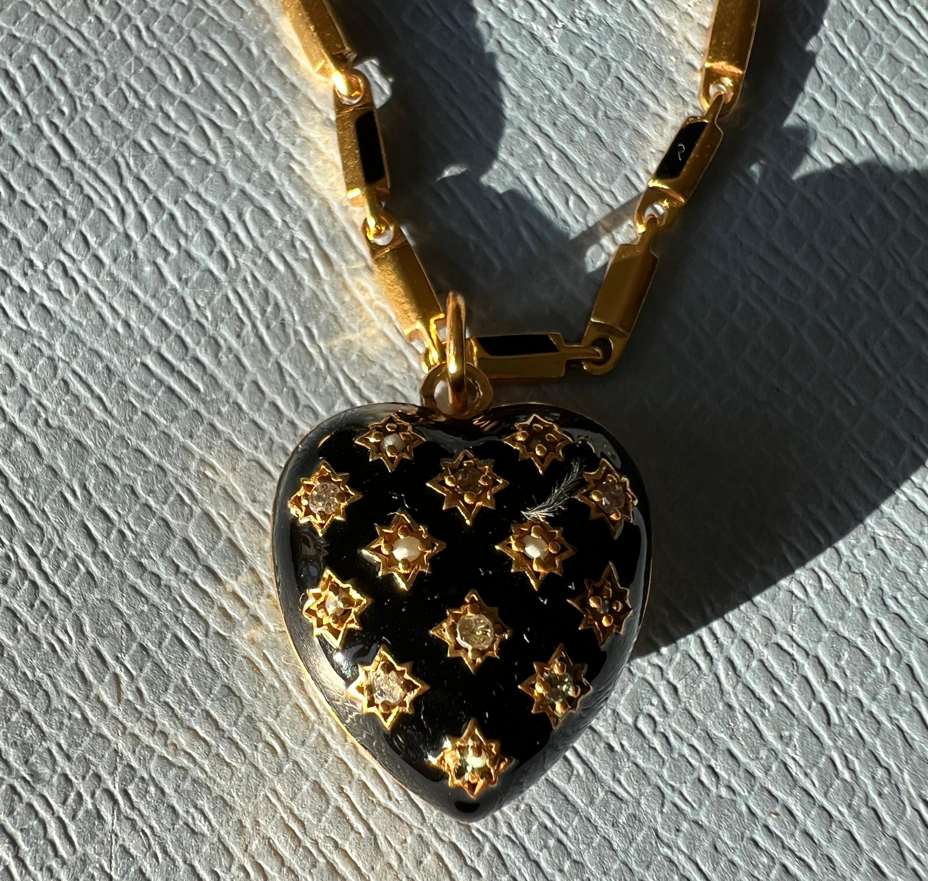 Collana con cuore gonfio Diamante bianco Smalto nero Stile vittoriano in vendita 7