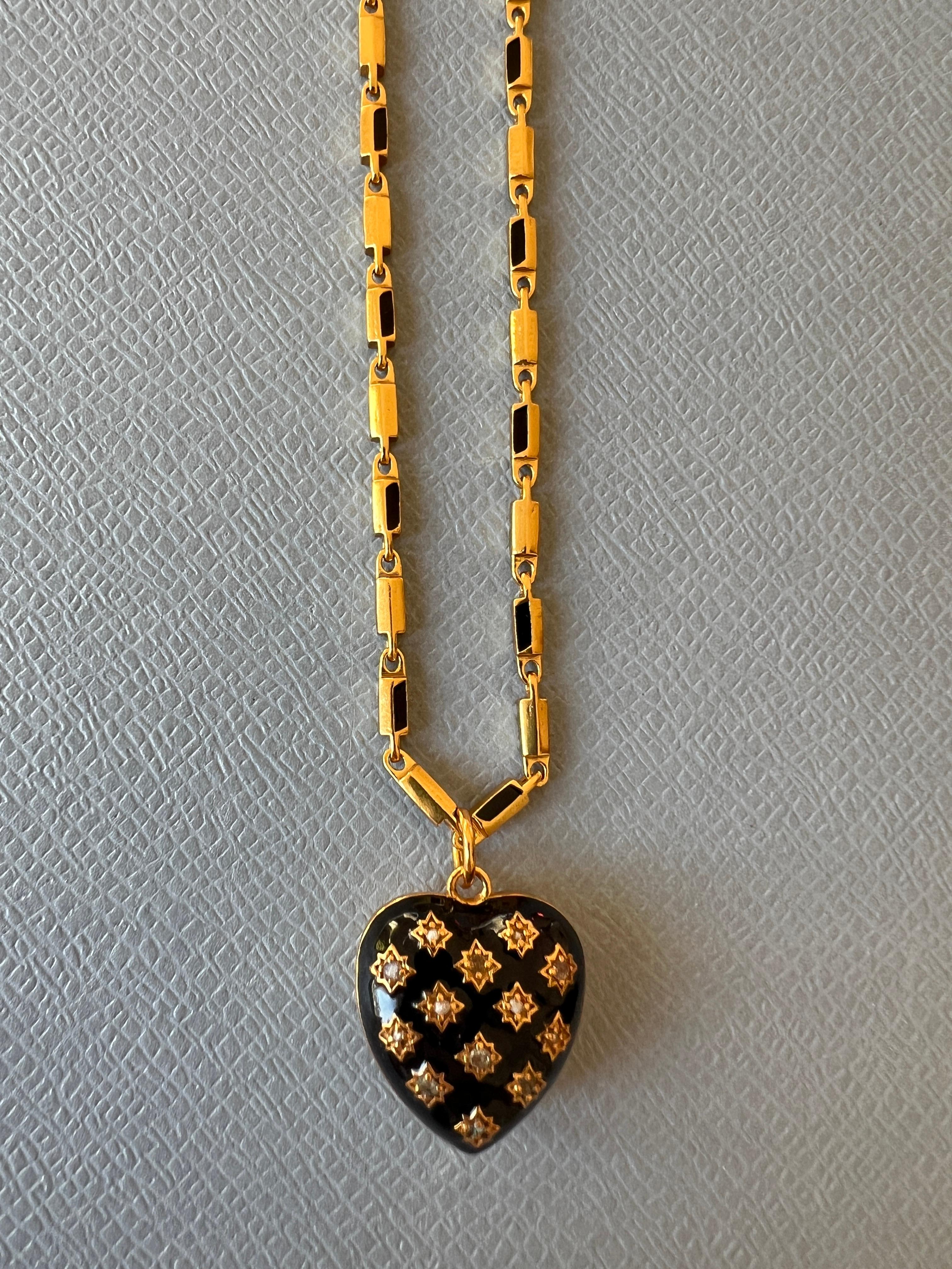 Collana con cuore gonfio Diamante bianco Smalto nero Stile vittoriano in vendita 2