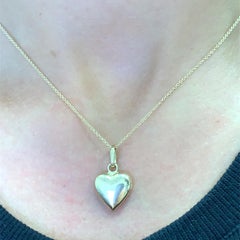 Puffy heart vintage pendant necklace yellow gold