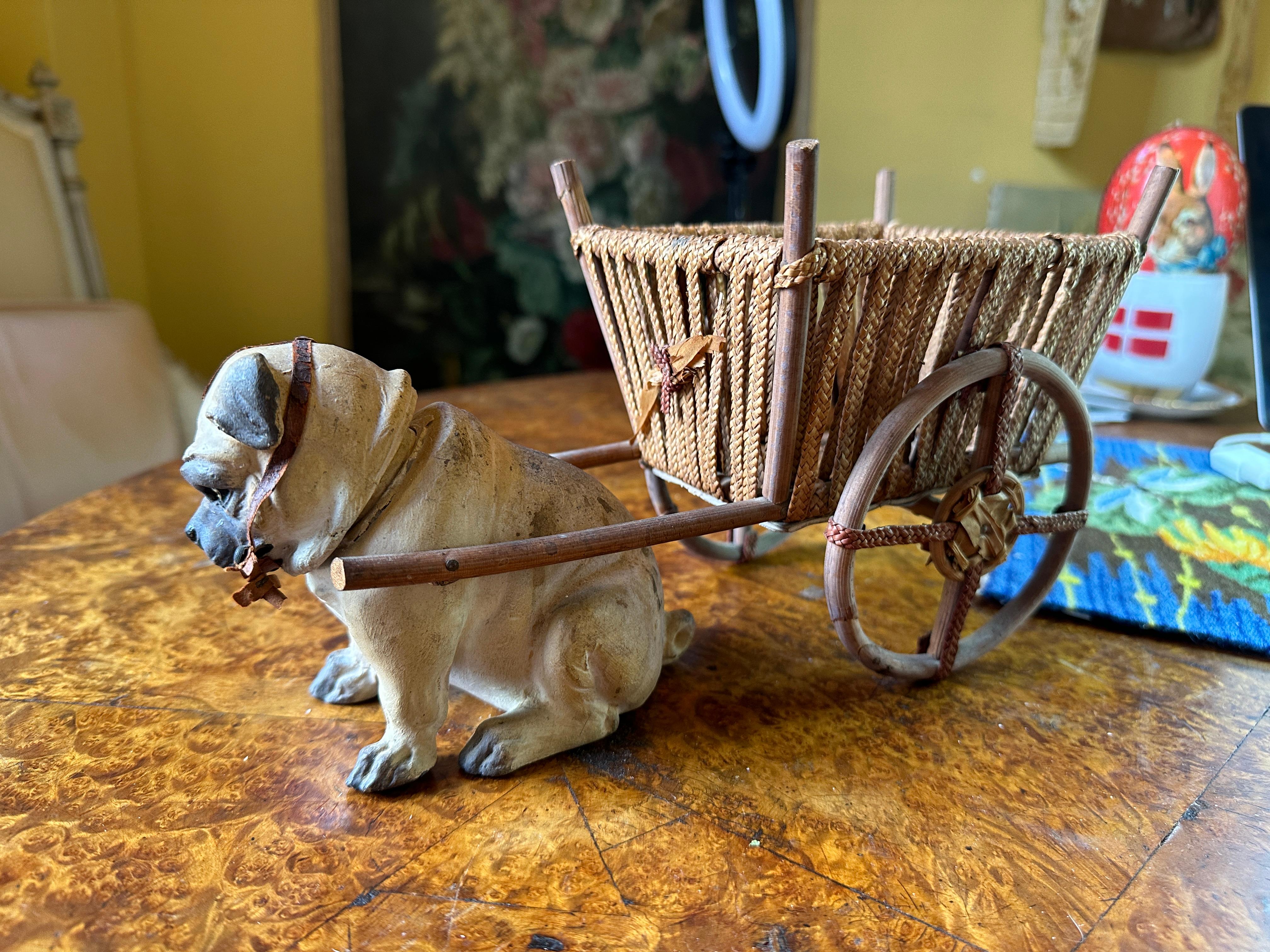Pug Französischer Bulldogge Puppy Hundewagen Candy Container Deutschland Antike 1910 Weihnachtsgeschenk (Viktorianisch) im Angebot