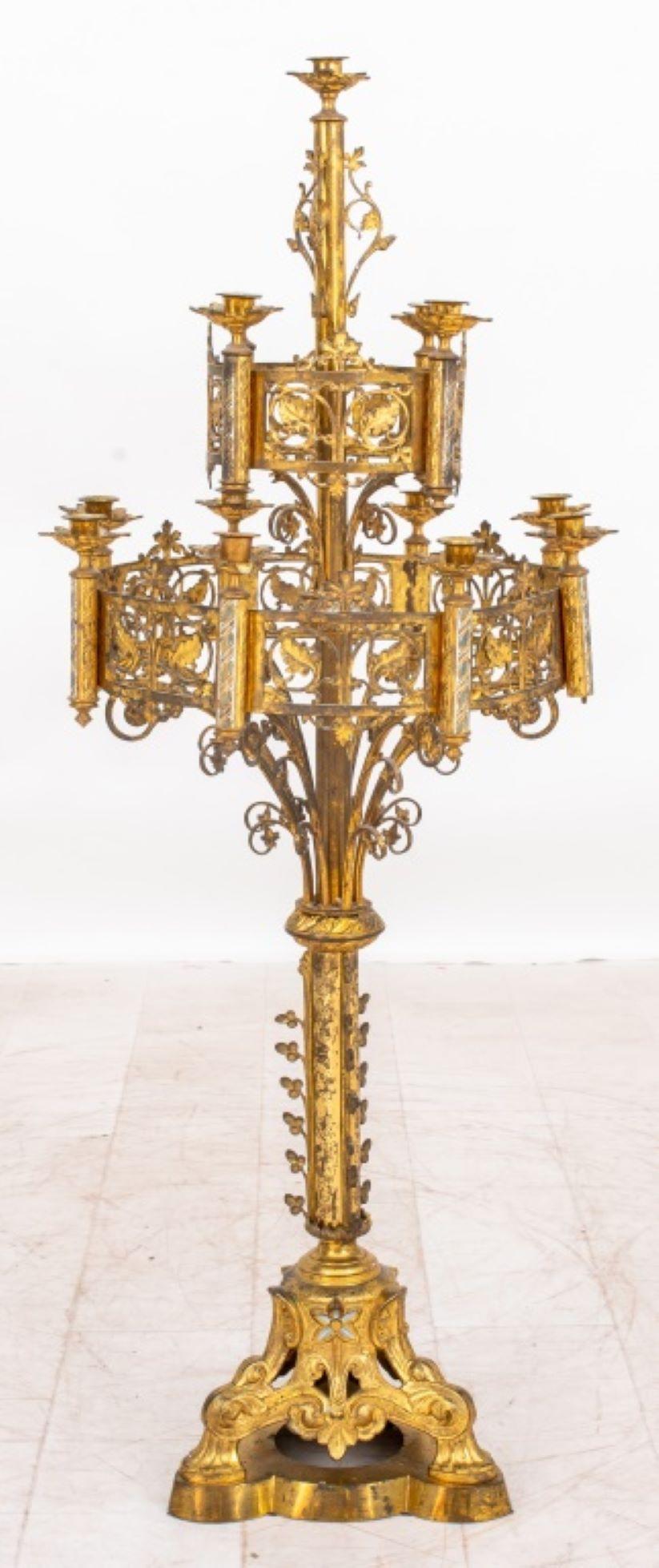 Kerzenleuchter im gotischen Stil von Pugin, 19. Jahrhundert (Neugotik) im Angebot