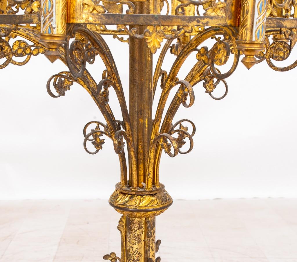 Kerzenleuchter im gotischen Stil von Pugin, 19. Jahrhundert (Metall) im Angebot
