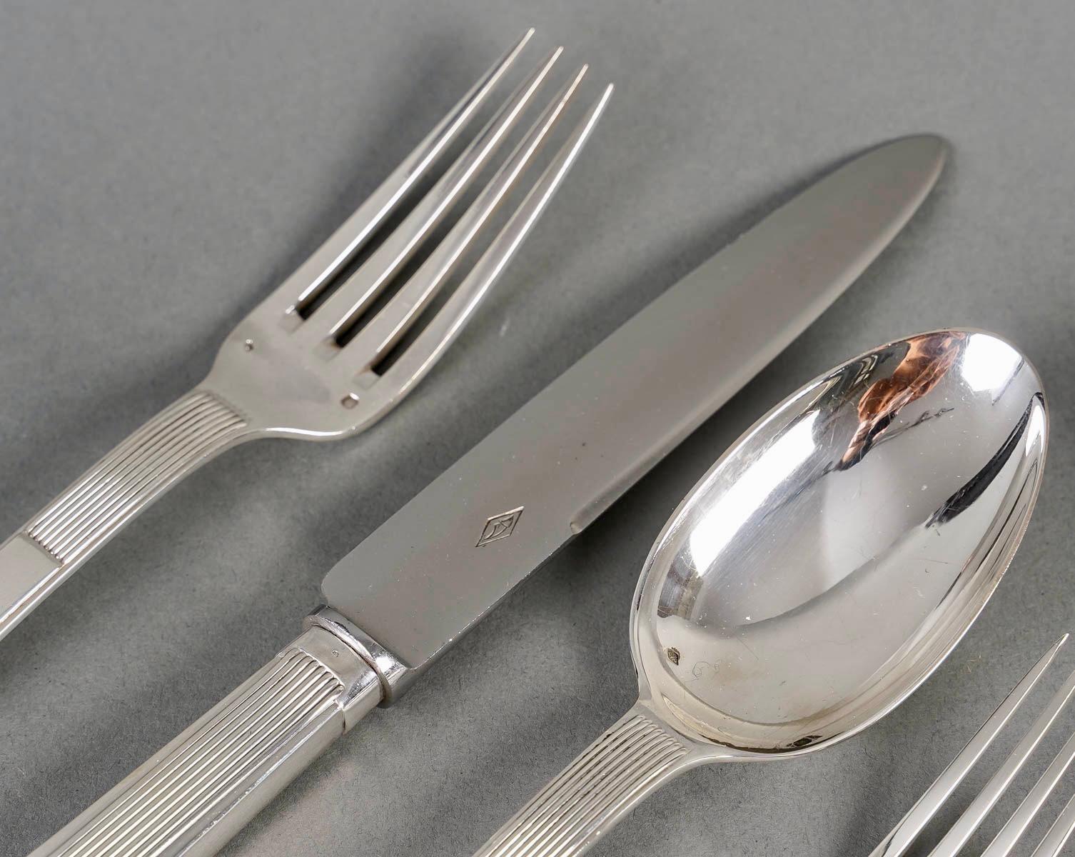 Puiforcat - Art Deco Cutlery Flatware Set Nice Sterling Silver - 192 Pieces In Good Condition For Sale In Boulogne Billancourt, FR
