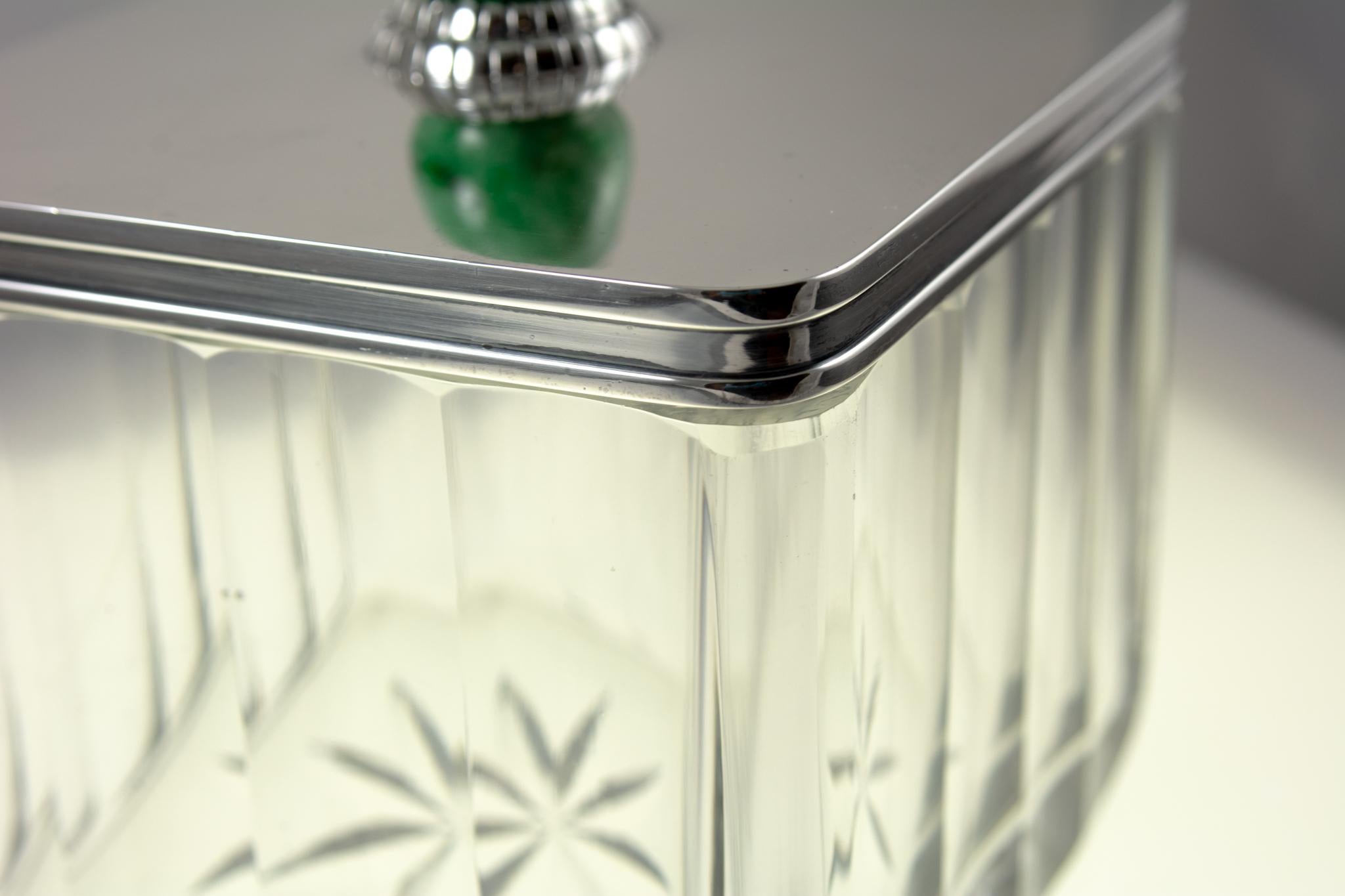 Puiforcat, Art Deco, Sterling Silber Kristall Jadeit Box, Paris, um 1925 (Französisch) im Angebot