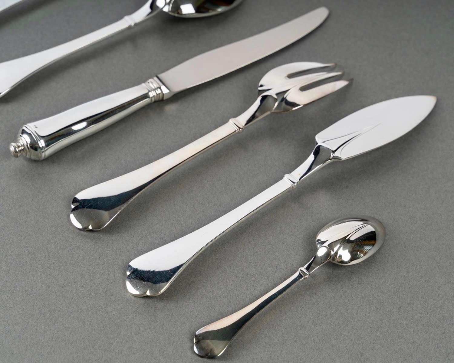 Puiforcat - Couverts de table Cardinal Métal plaqué Silver 12 personnes 110 pièces en vente 1
