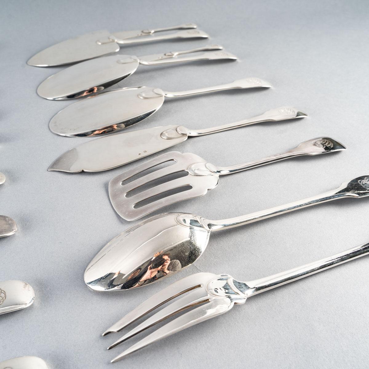 Puiforcat, Cutlery Flatware Set Louvois and Turenne Sterling Silver 162 Pieces 8