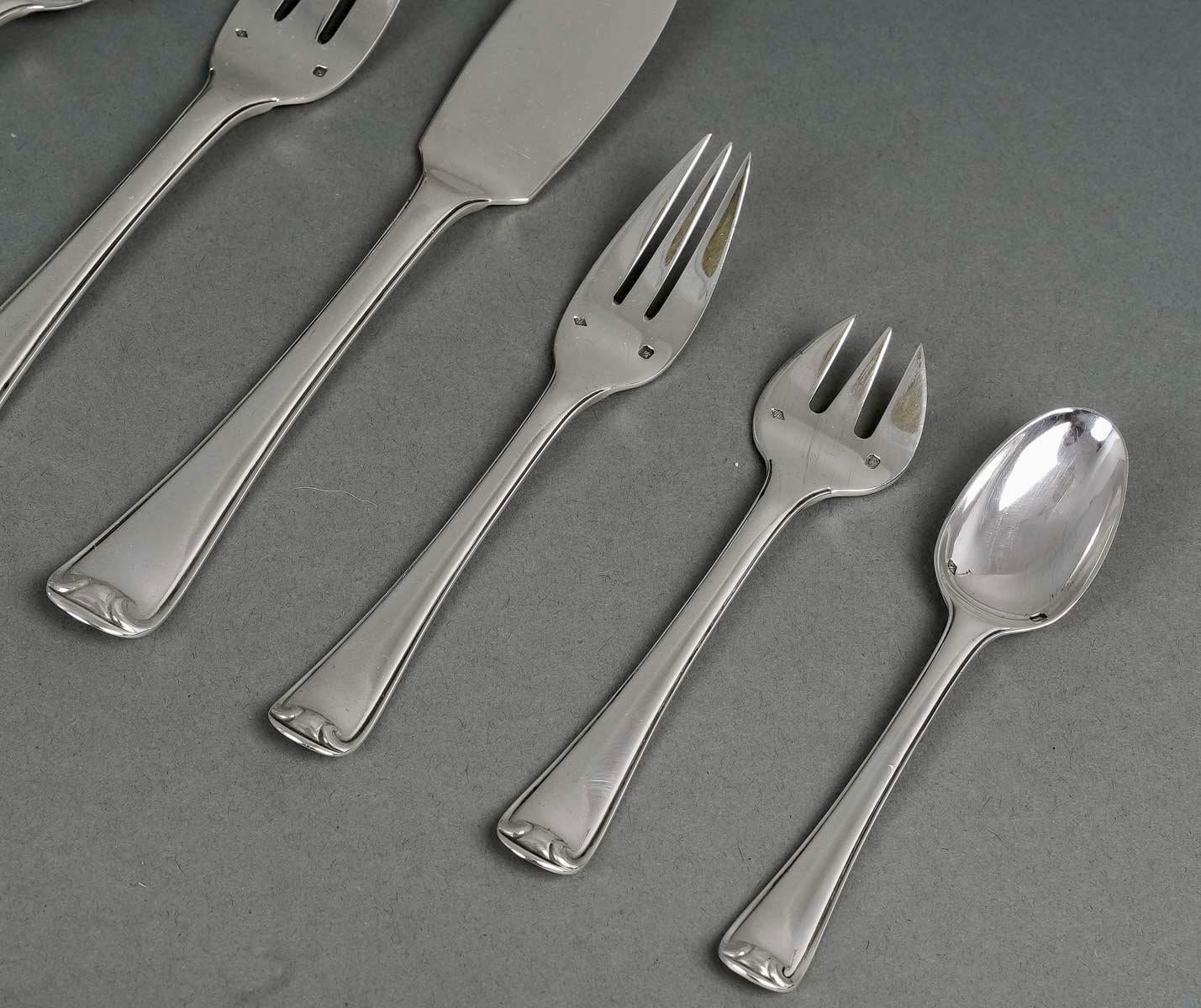 Puiforcat, Cutlery Flatware Set Mazarin Sterling Silver, 141 Pieces In Good Condition In Boulogne Billancourt, FR
