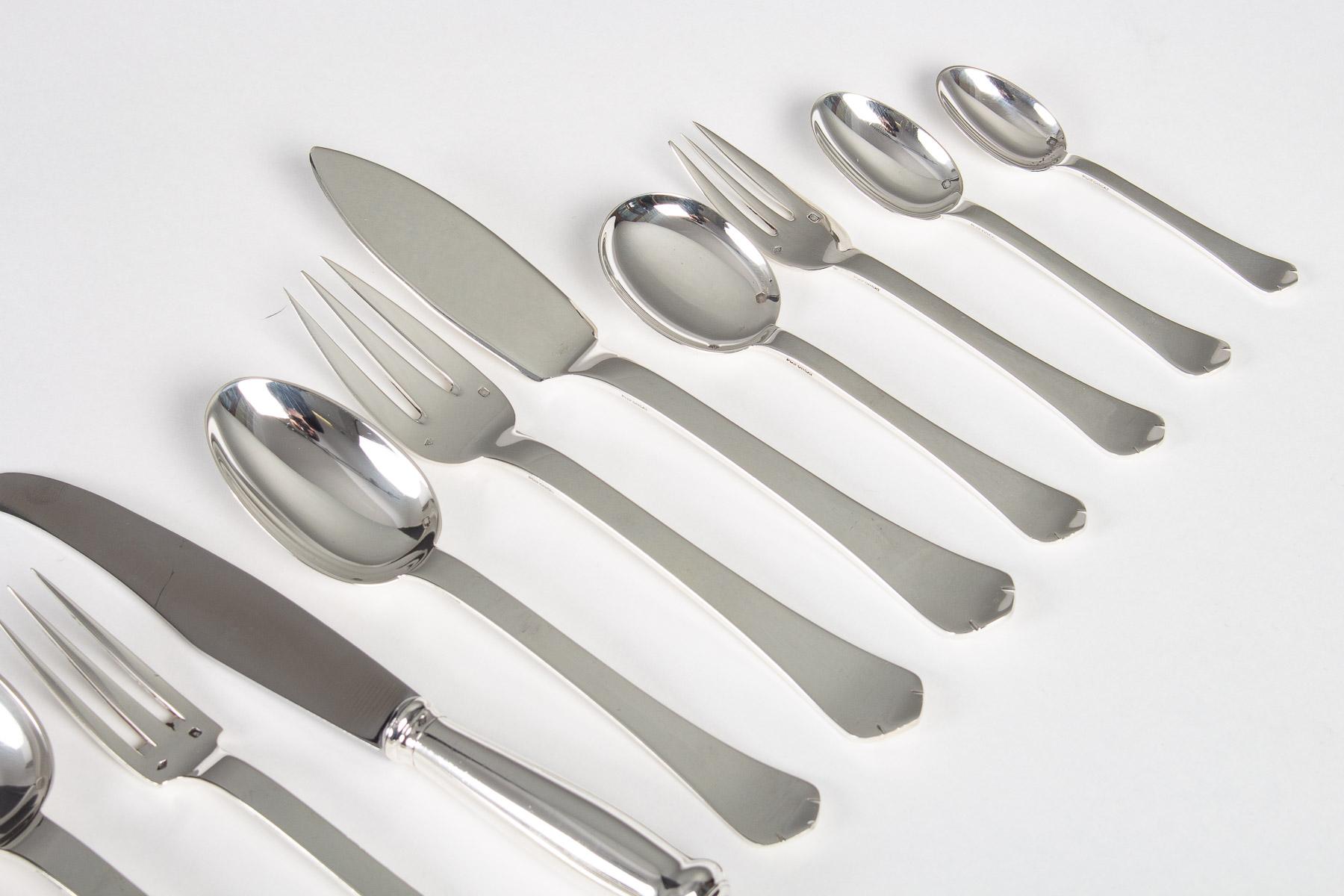 Puiforcat, Cutlery Flatware Set Medicis Sterling Silver, 139 Pieces 4