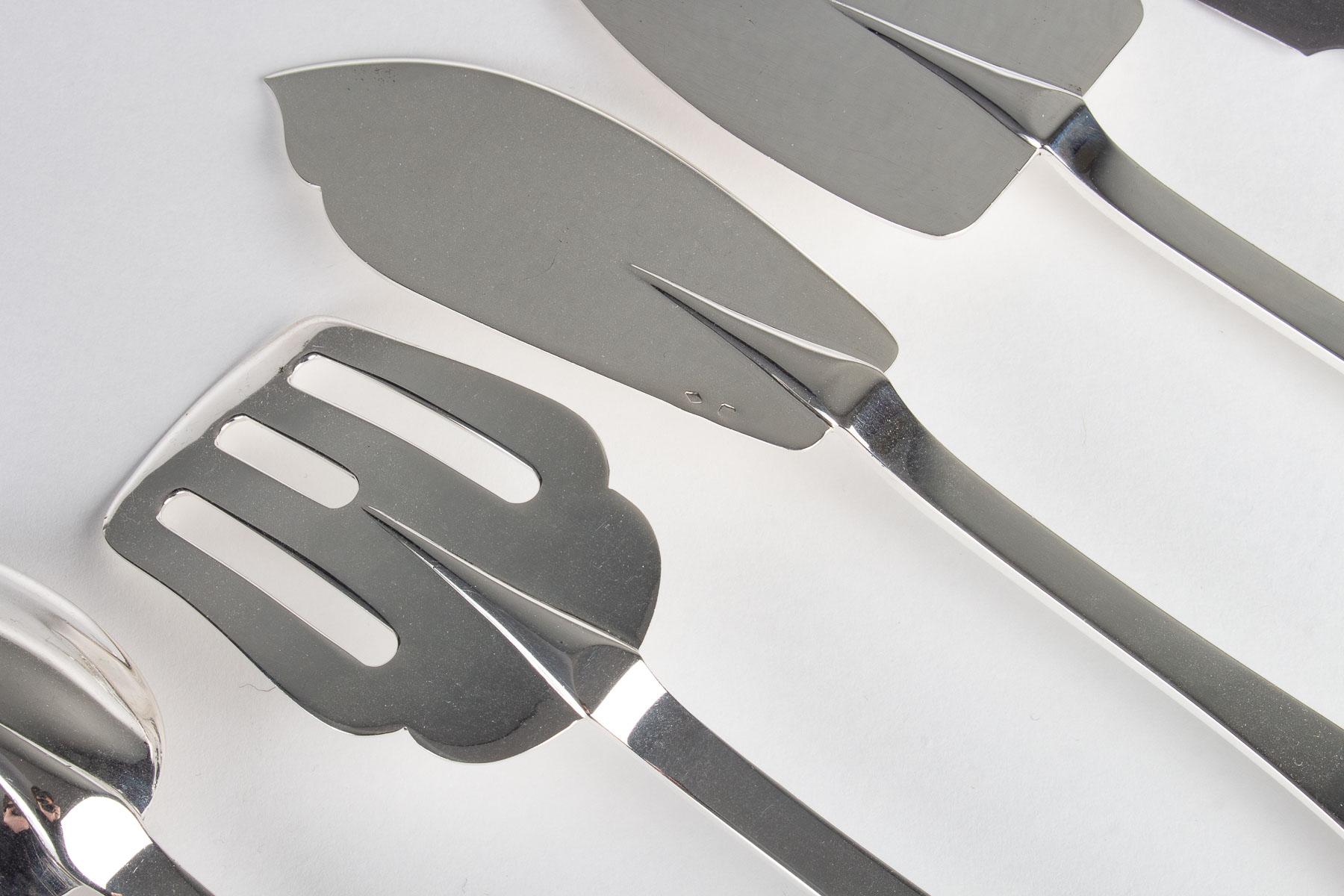 Puiforcat, Cutlery Flatware Set Medicis Sterling Silver, 139 Pieces 9