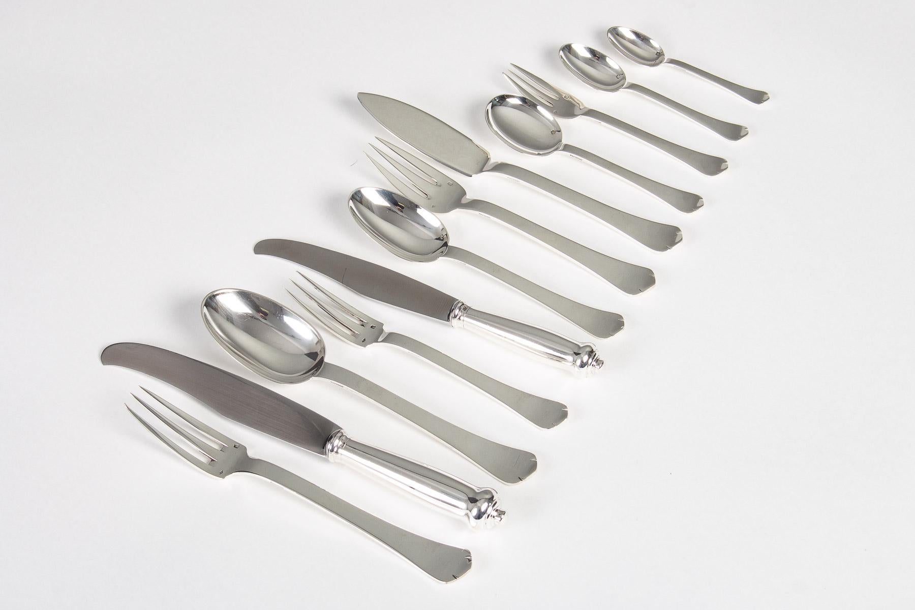 Puiforcat, Cutlery Flatware Set Medicis Sterling Silver, 139 Pieces 3