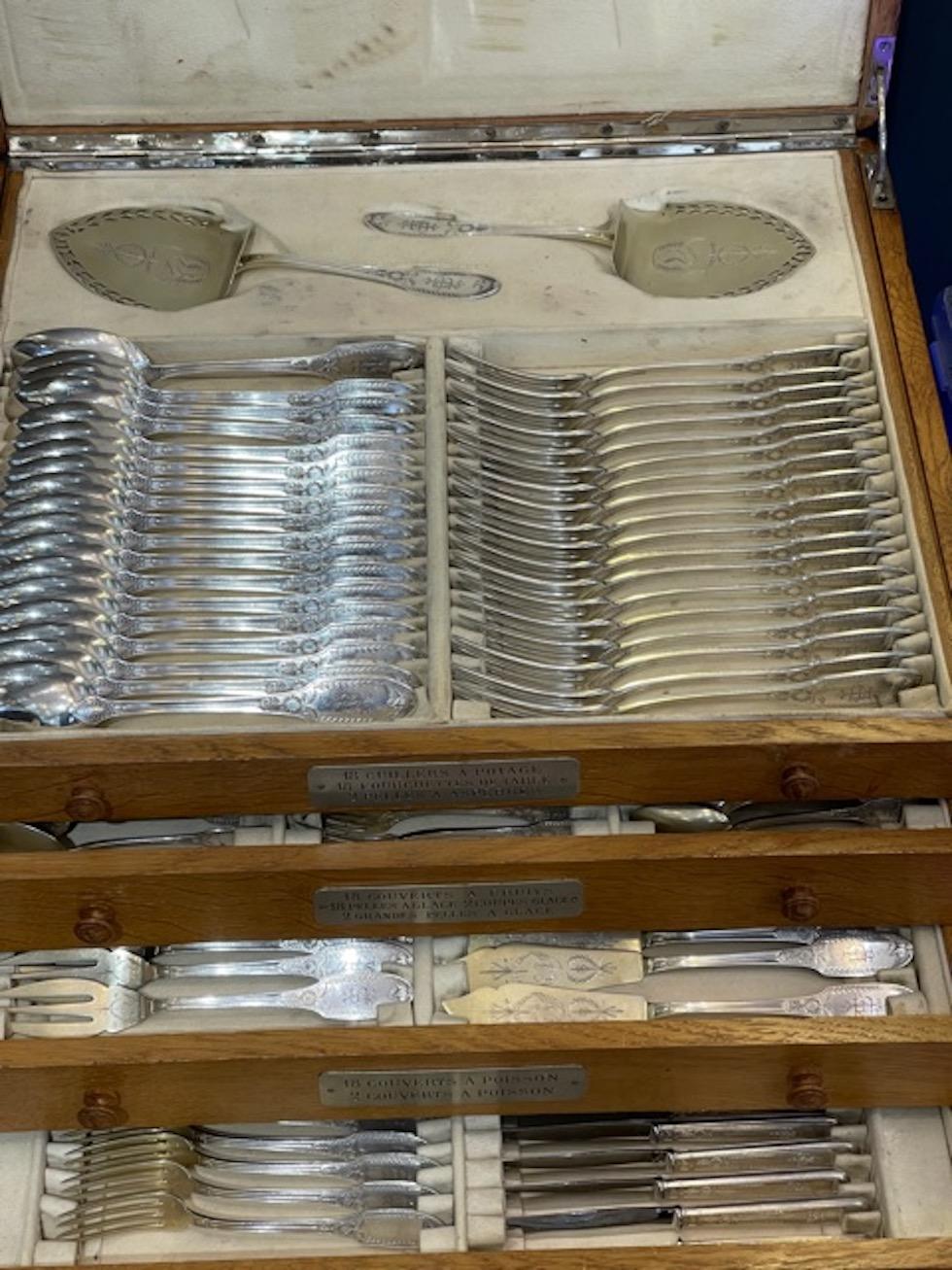 French Puiforcat Emile circa 1860 Sterling Silver Cutlery 256 Pieces For Sale