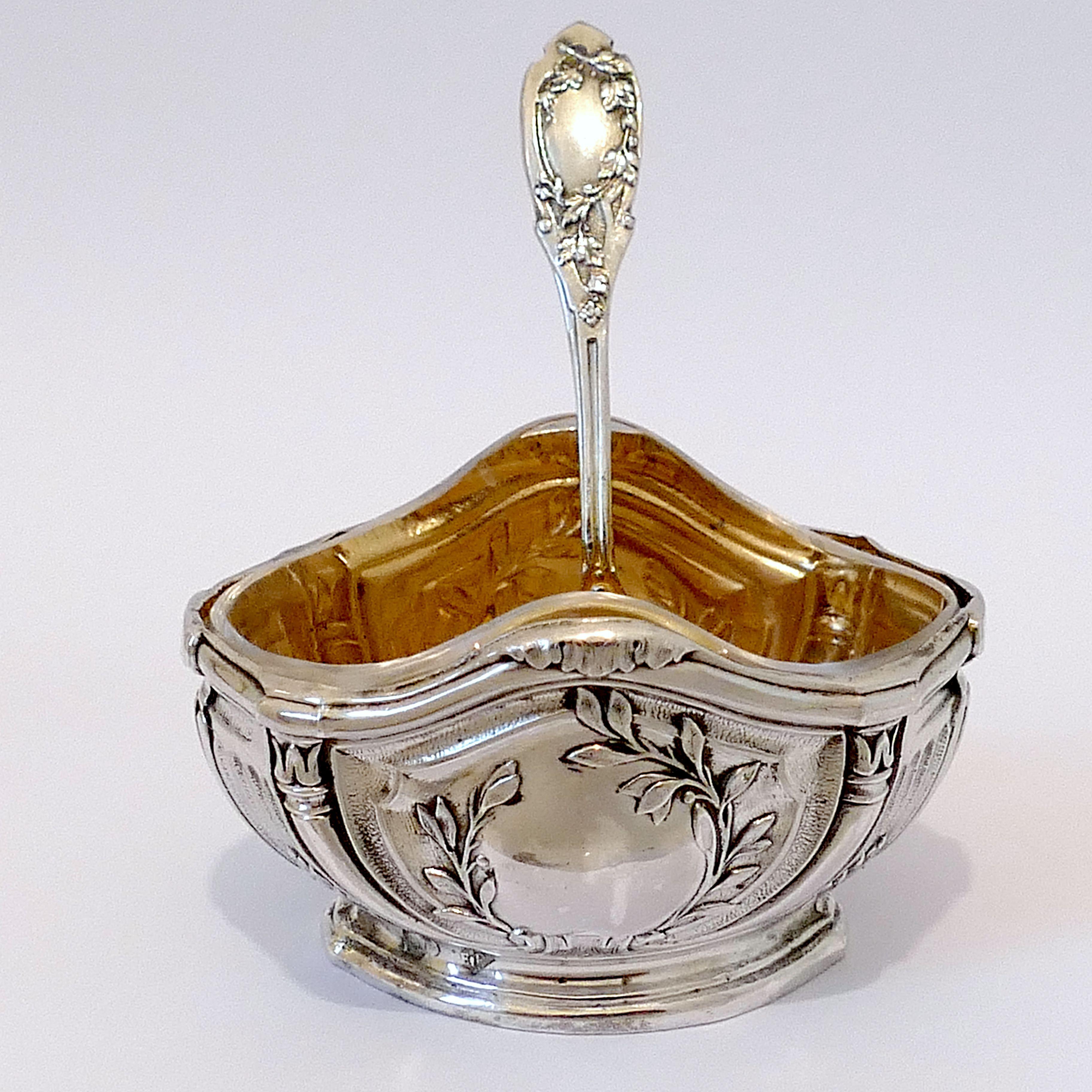 Late 19th Century Puiforcat French Sterling Silver 18-Karat Gold 4 Salt Cellars, Spoons Box Empire For Sale