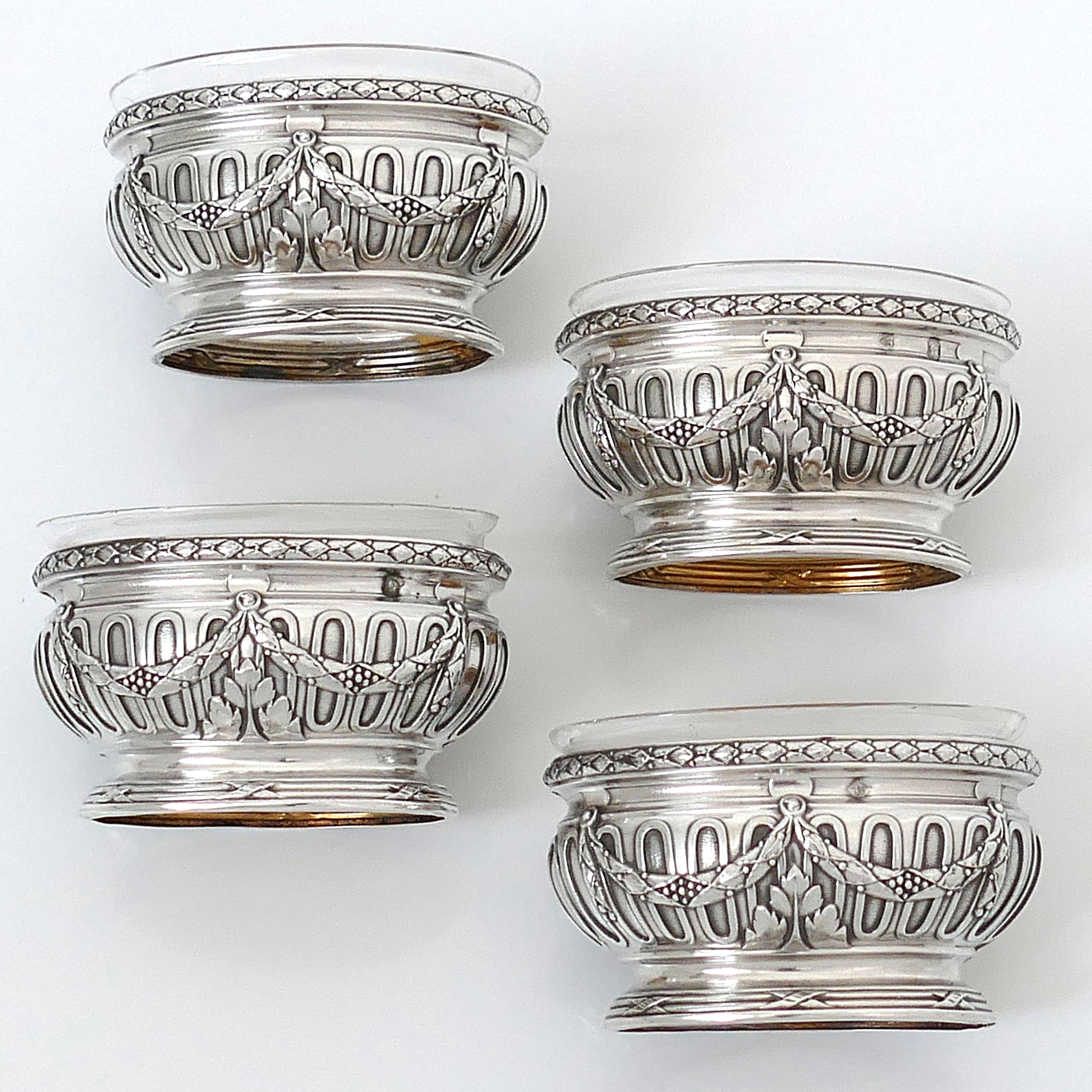 Puiforcat French Sterling Silver Four Salt Cellars, Spoons, Box, Neoclassical In Good Condition For Sale In TRIAIZE, PAYS DE LOIRE