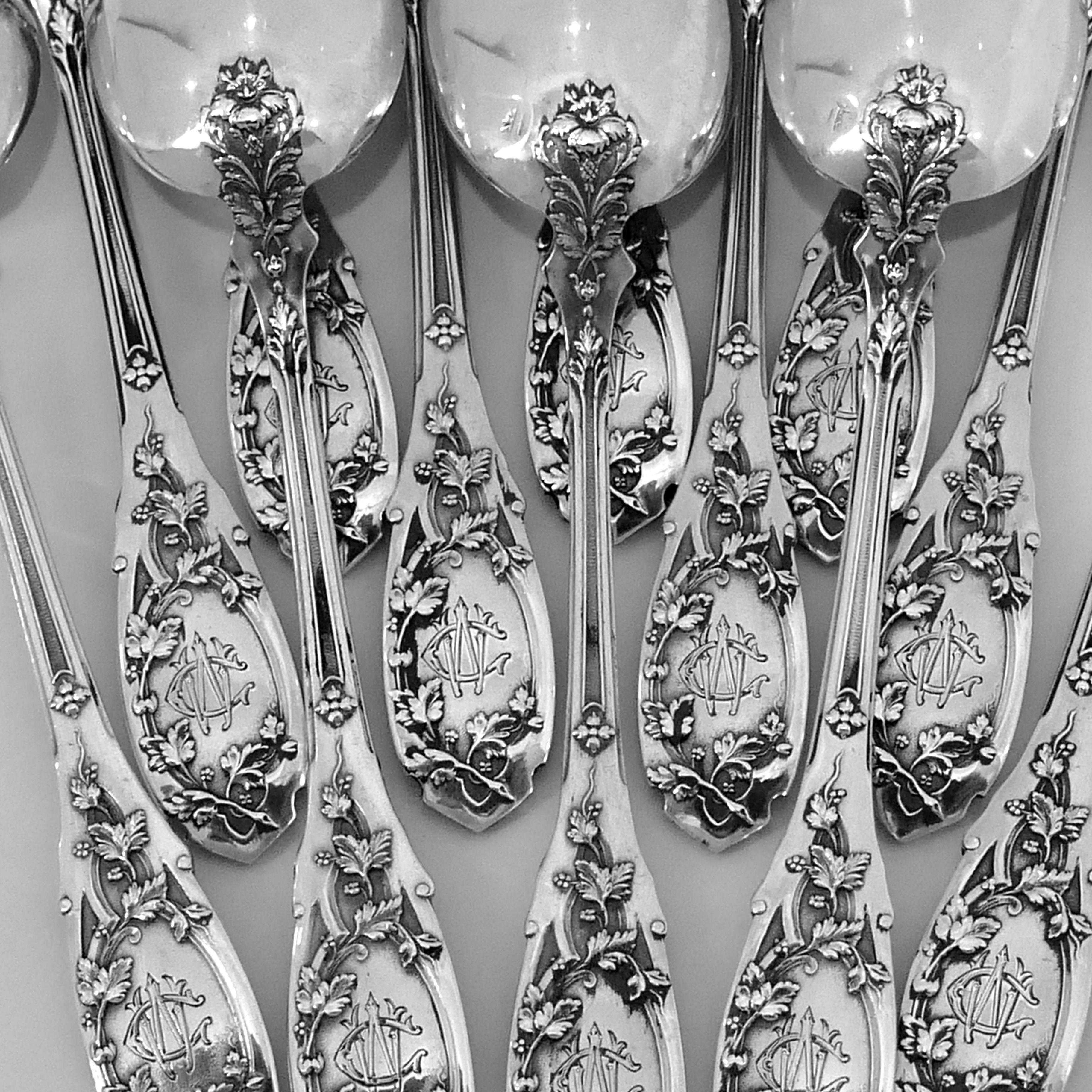Puiforcat French Sterling Silver Tea Coffee Dessert Spoons Set 12 Pc, Moderne In Good Condition In TRIAIZE, PAYS DE LOIRE