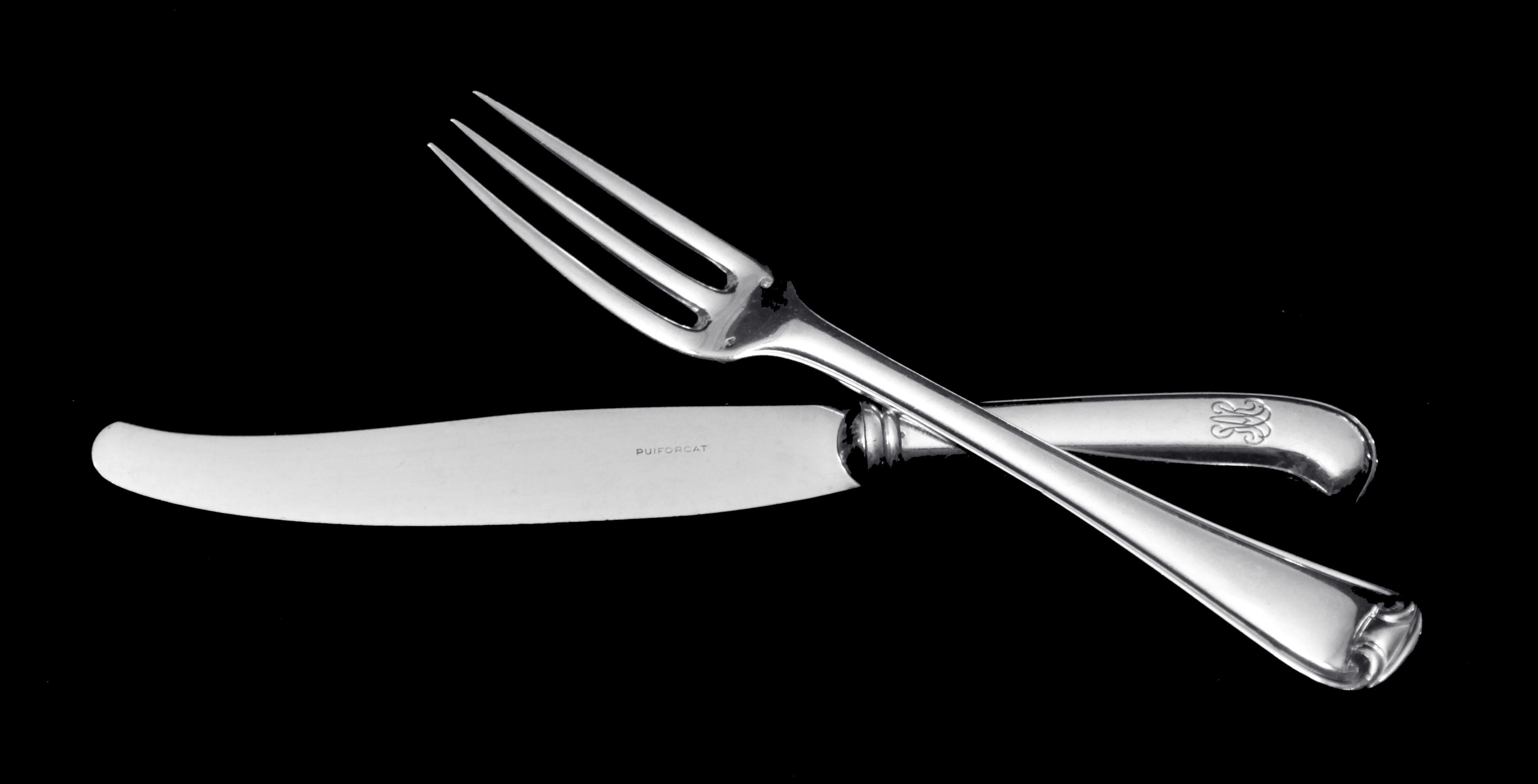 Direttamente da Parigi, un magnifico set di posate in argento sterling e vermeil da 140 pezzi del più importante argentiere francese 