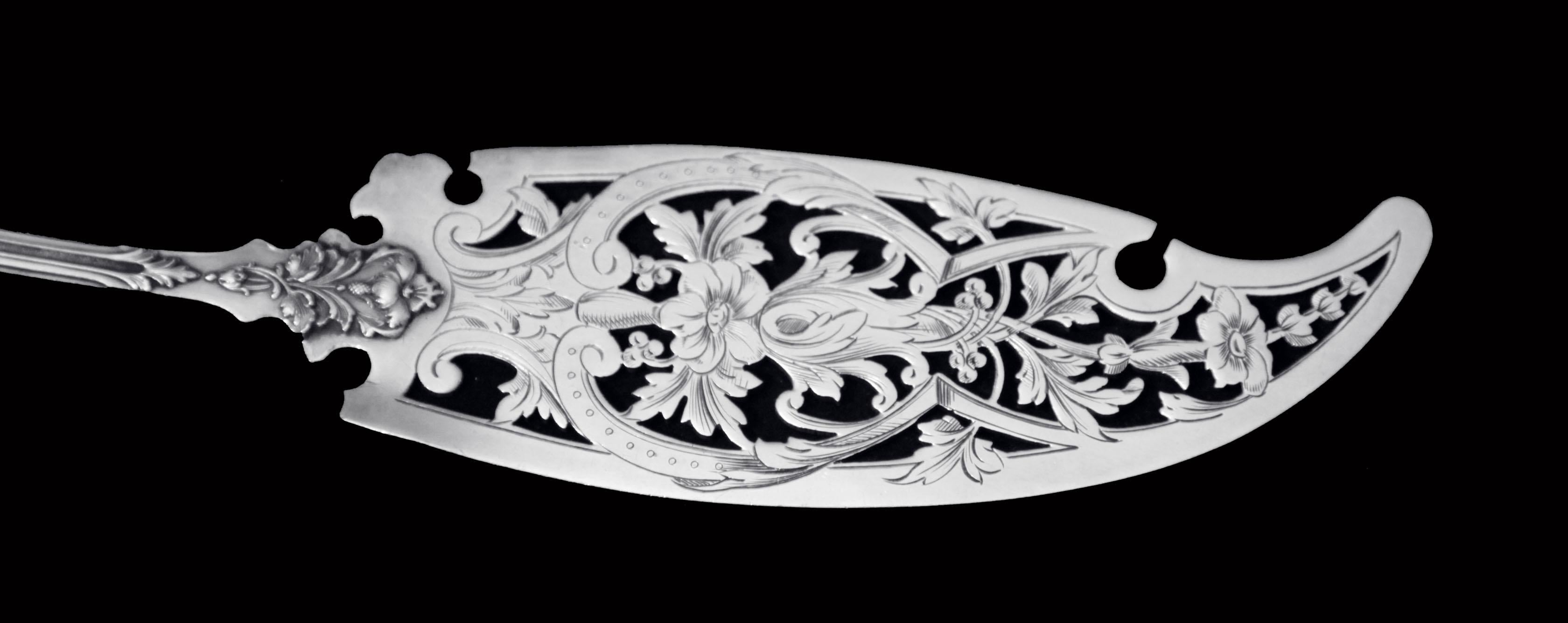 Puiforcat (Hermes) - 170pc.  French Art Nouveau Sterling Silver Flatware Set For Sale 7