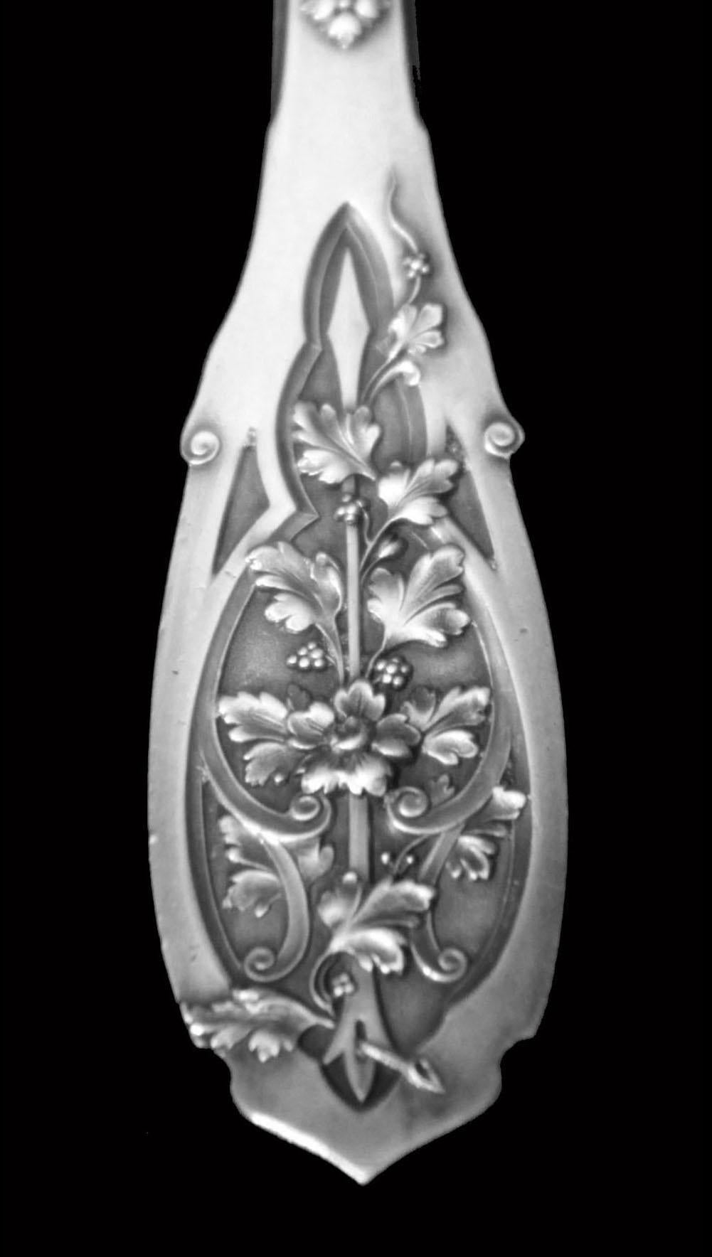 Puiforcat (Hermes) - 170pc.  French Art Nouveau Sterling Silver Flatware Set For Sale 12