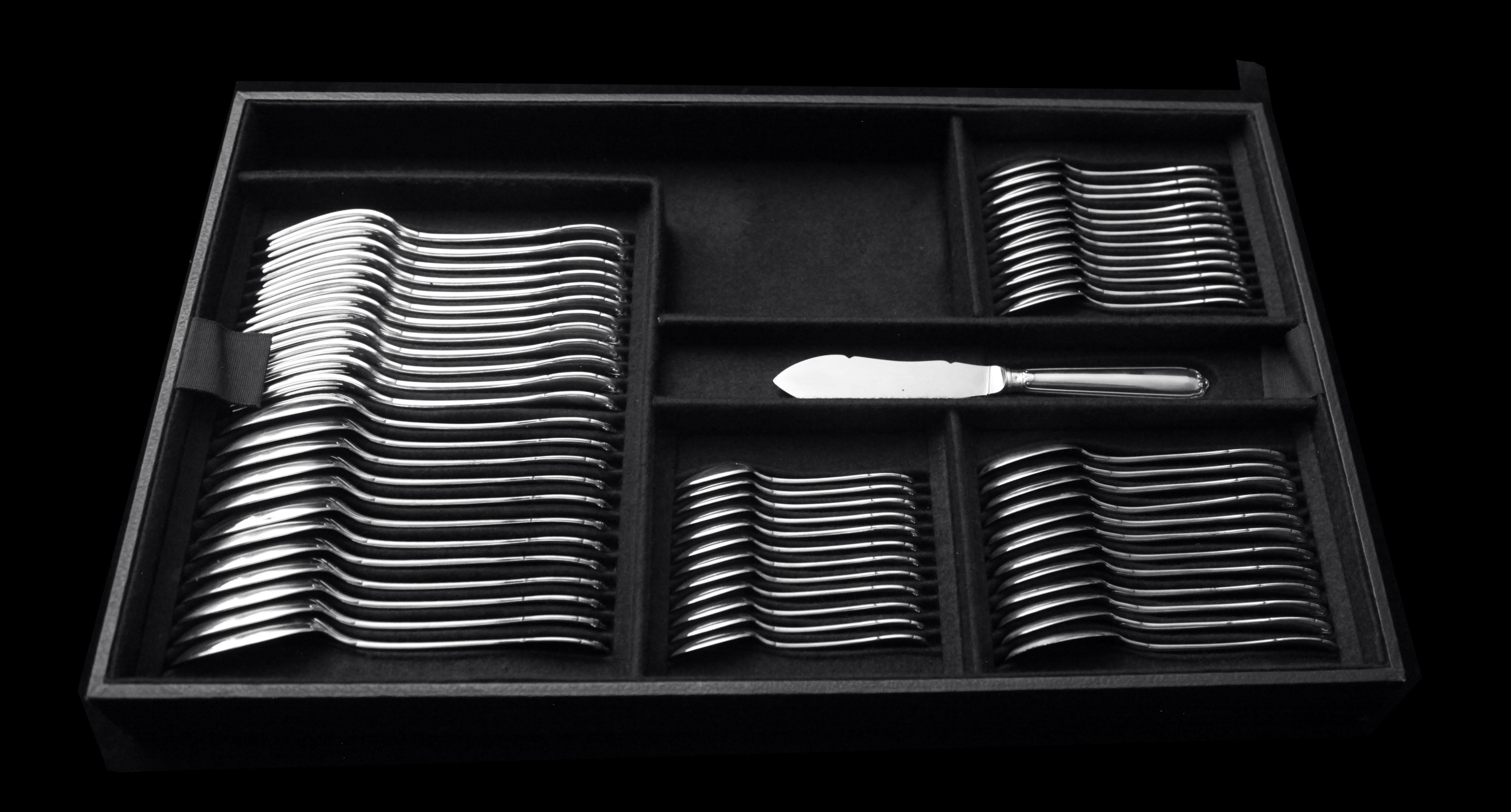 Puiforcat (Hermes) - 299 pz. Antique French Sterling Silver Flatware Set, Vauban in vendita 9