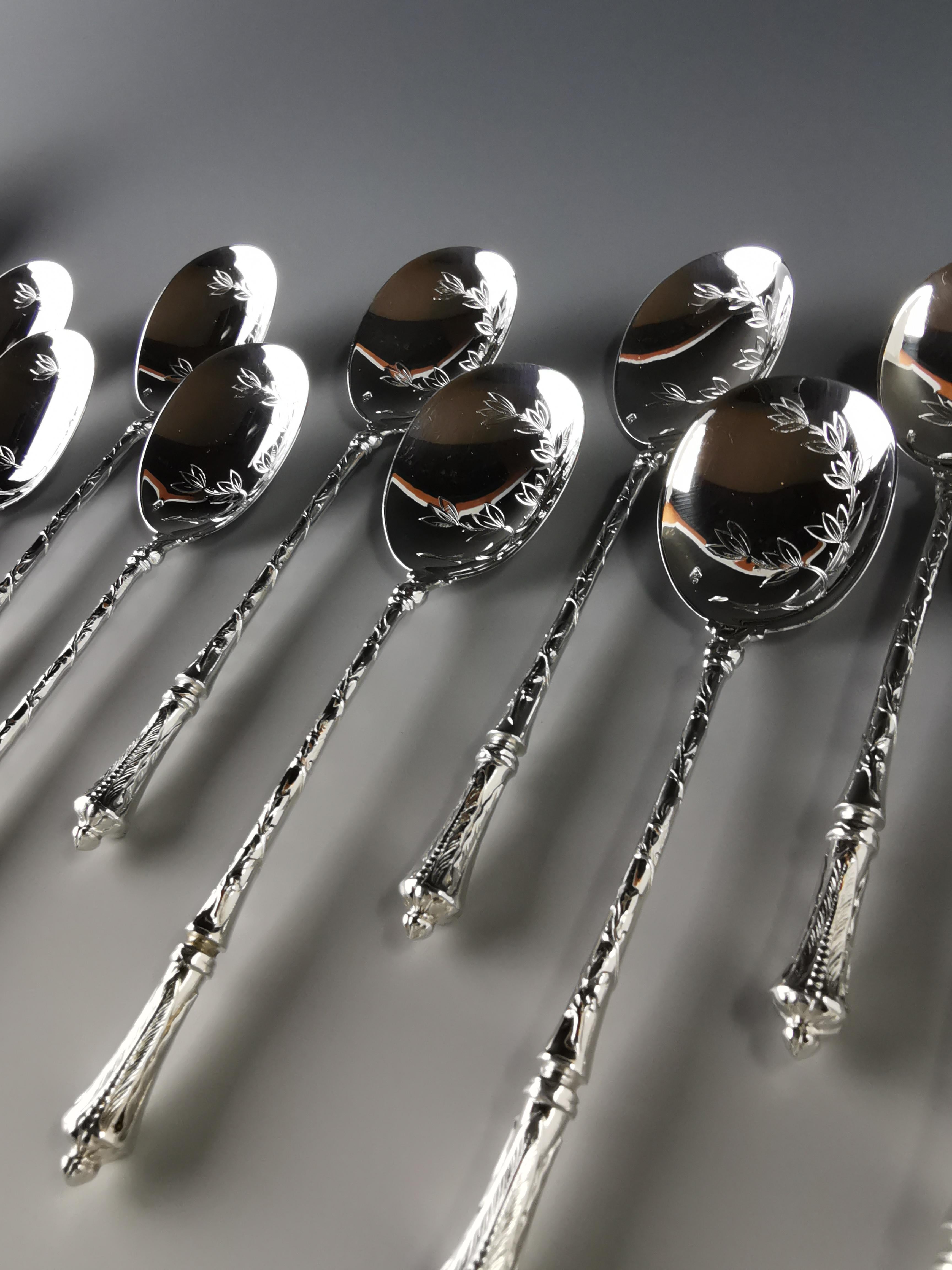 Puiforcat - Ice Cream Spoons Service - French Minerve Sterling Silver In Excellent Condition For Sale In LYON, FR