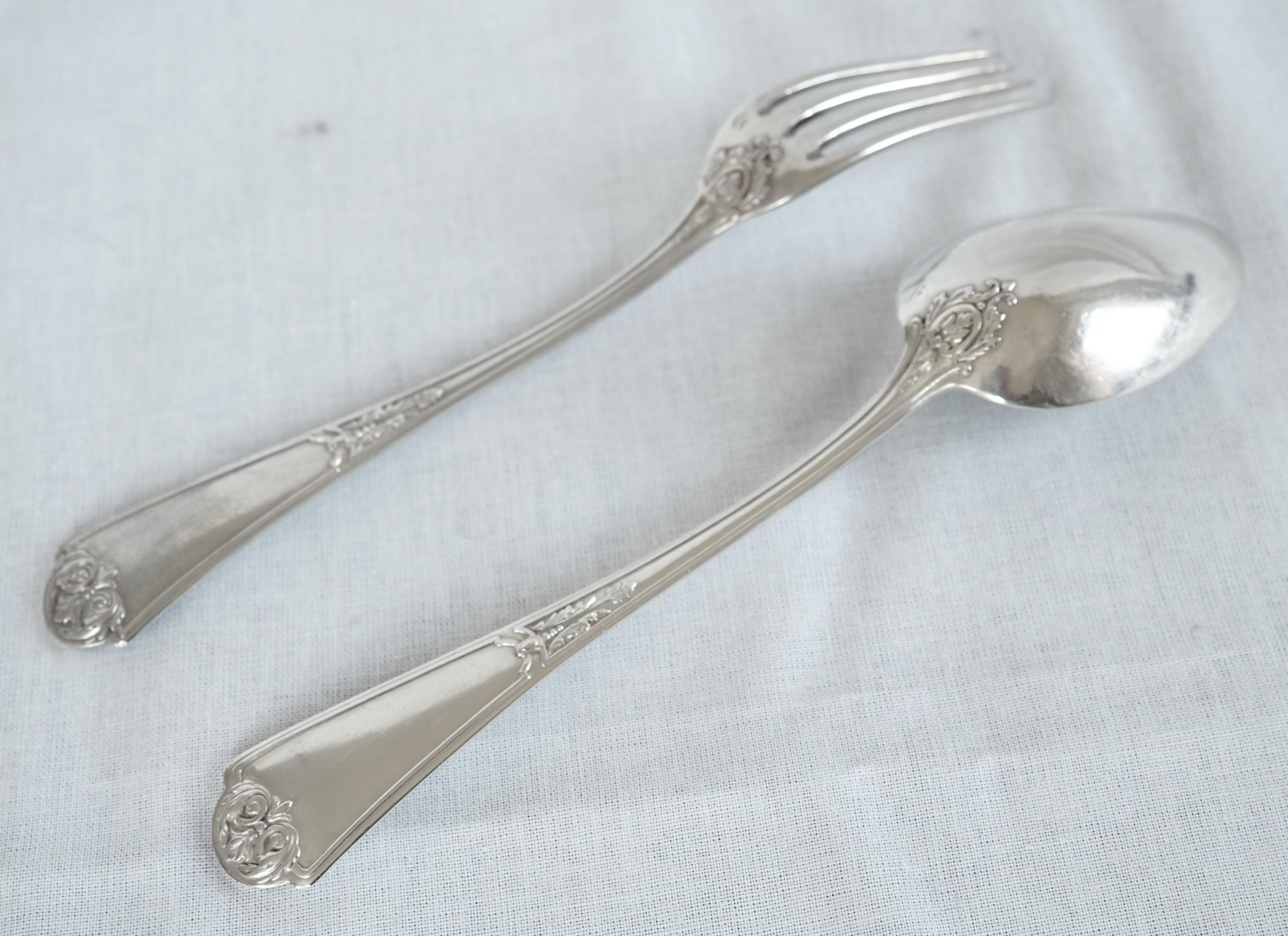 French Puiforcat : Regency style sterling silver child's set - birth gift For Sale