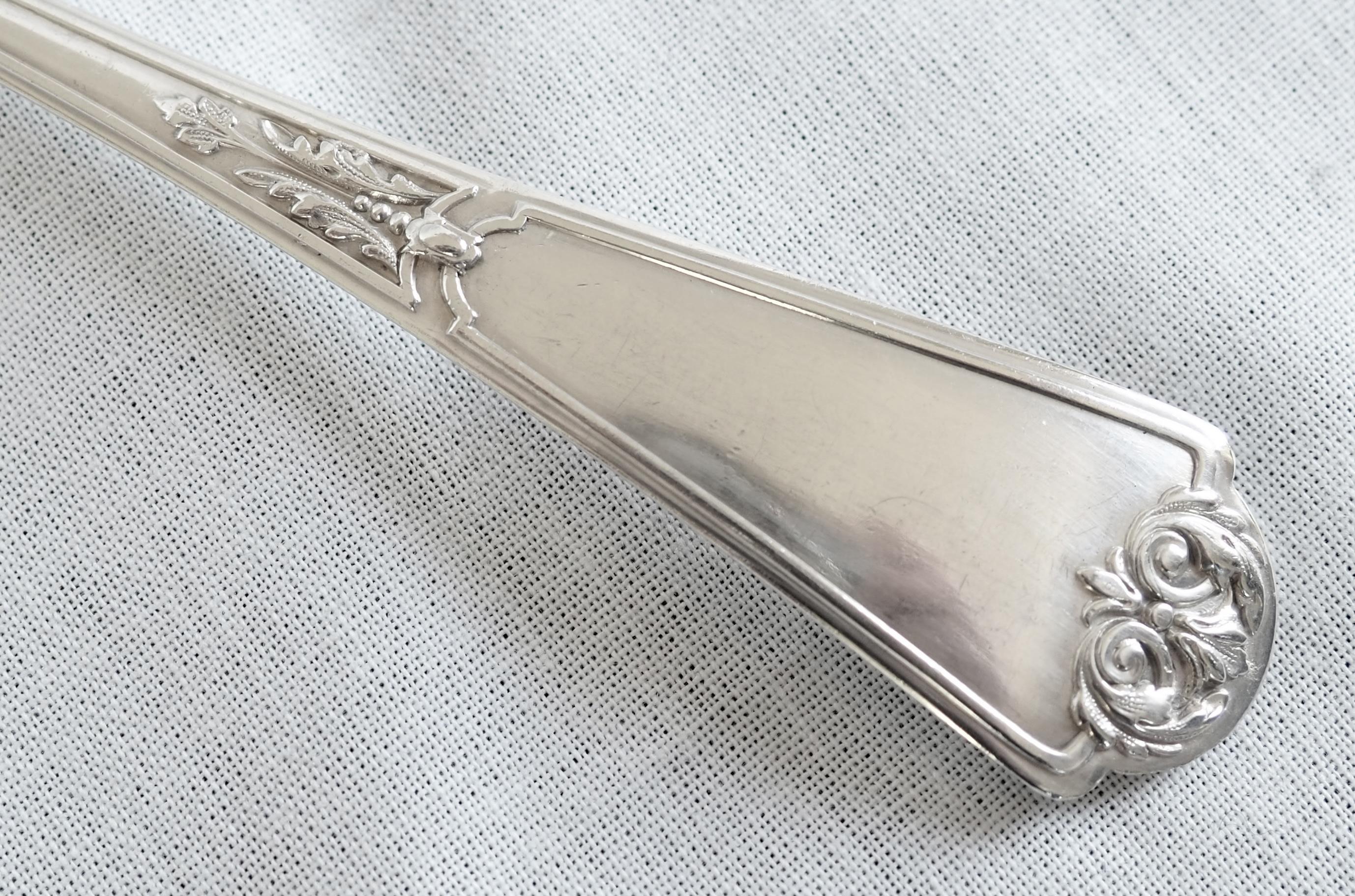 Puiforcat : Regency style sterling silver child's set - birth gift For Sale 1
