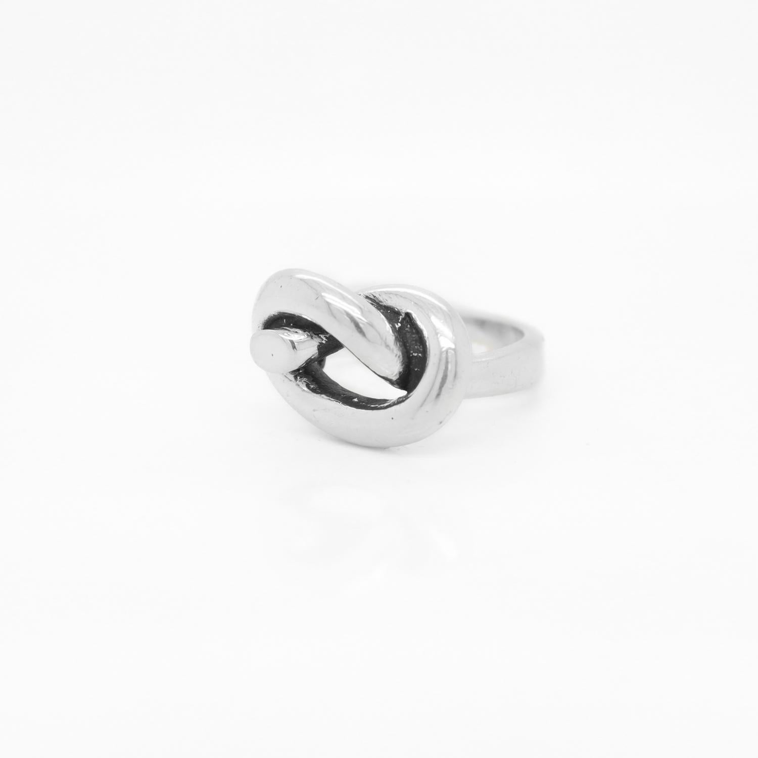 Puig Doria Sterling Silver Pretzel Knot Band Ring For Sale 3