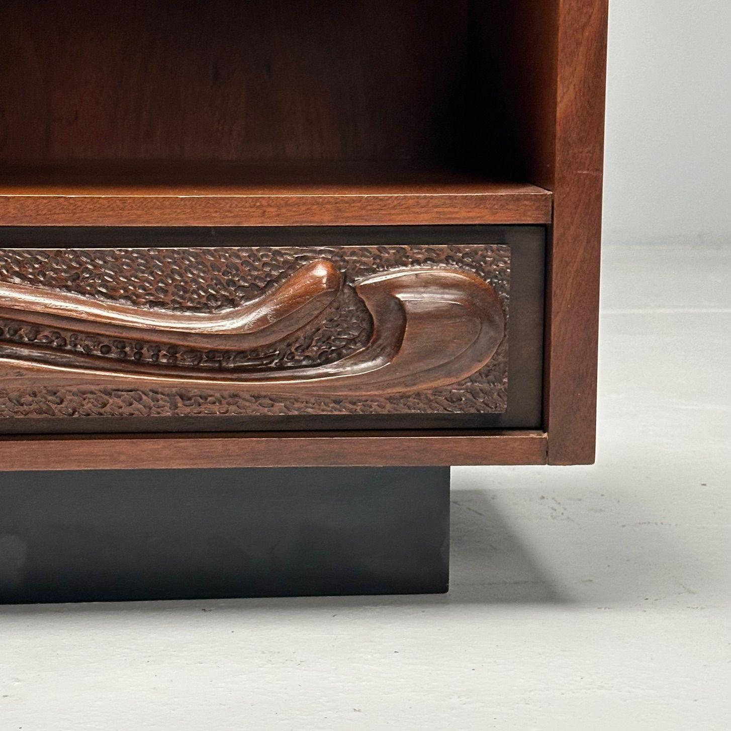 Pulaski, Brutalist Mid-Century Modern, Oceanic Nightstand, Sculpted Walnut For Sale 2