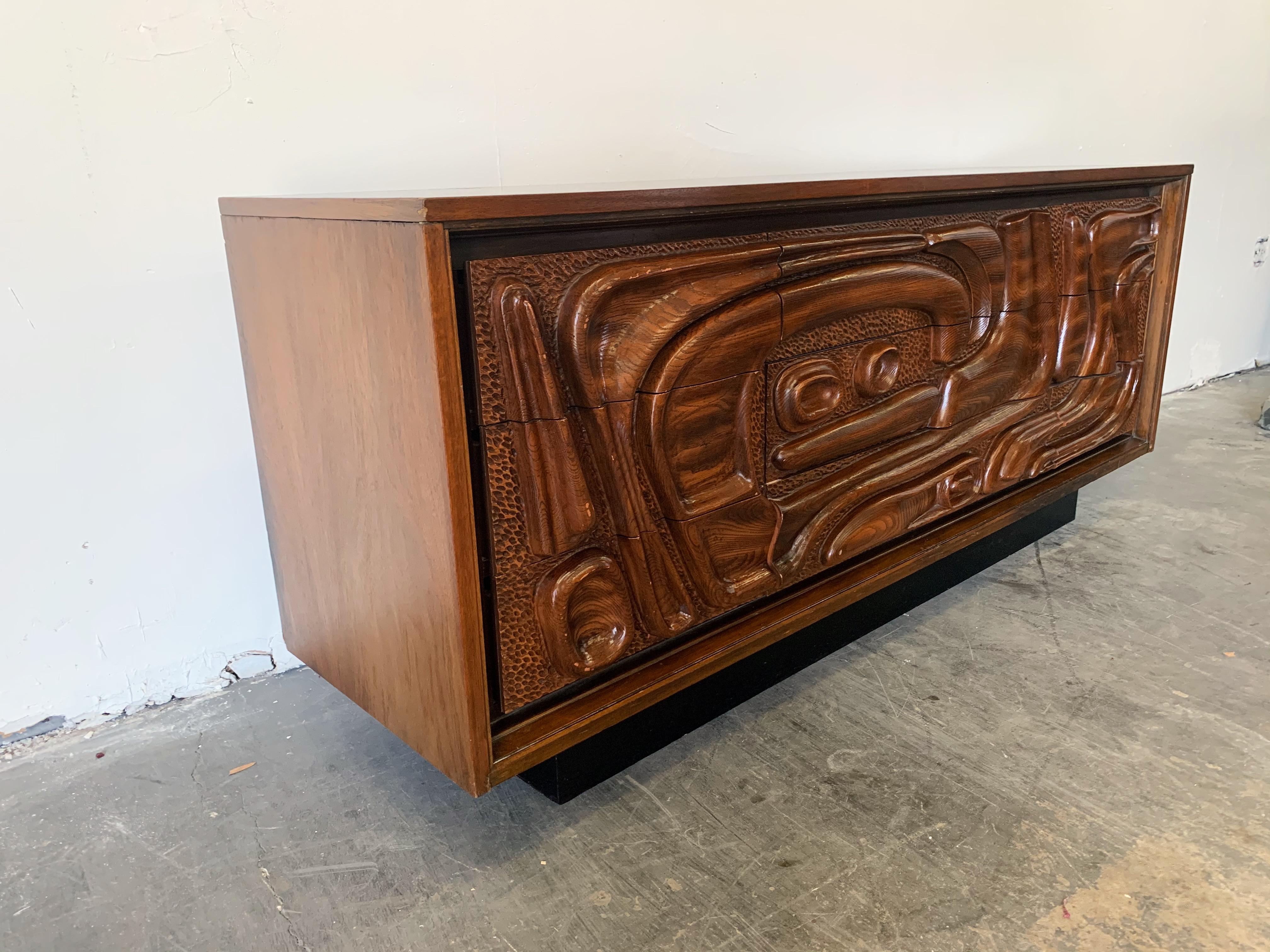 pulaski oceanic dresser