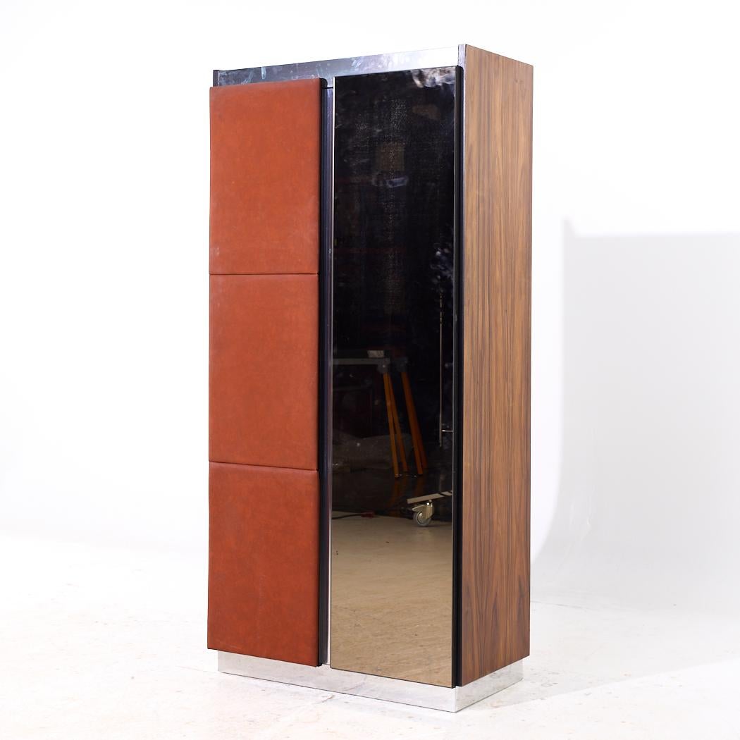 Mid-Century Modern Pulaski Mid Century Rosewood, Leather and Chrome Armoire Dresser en vente