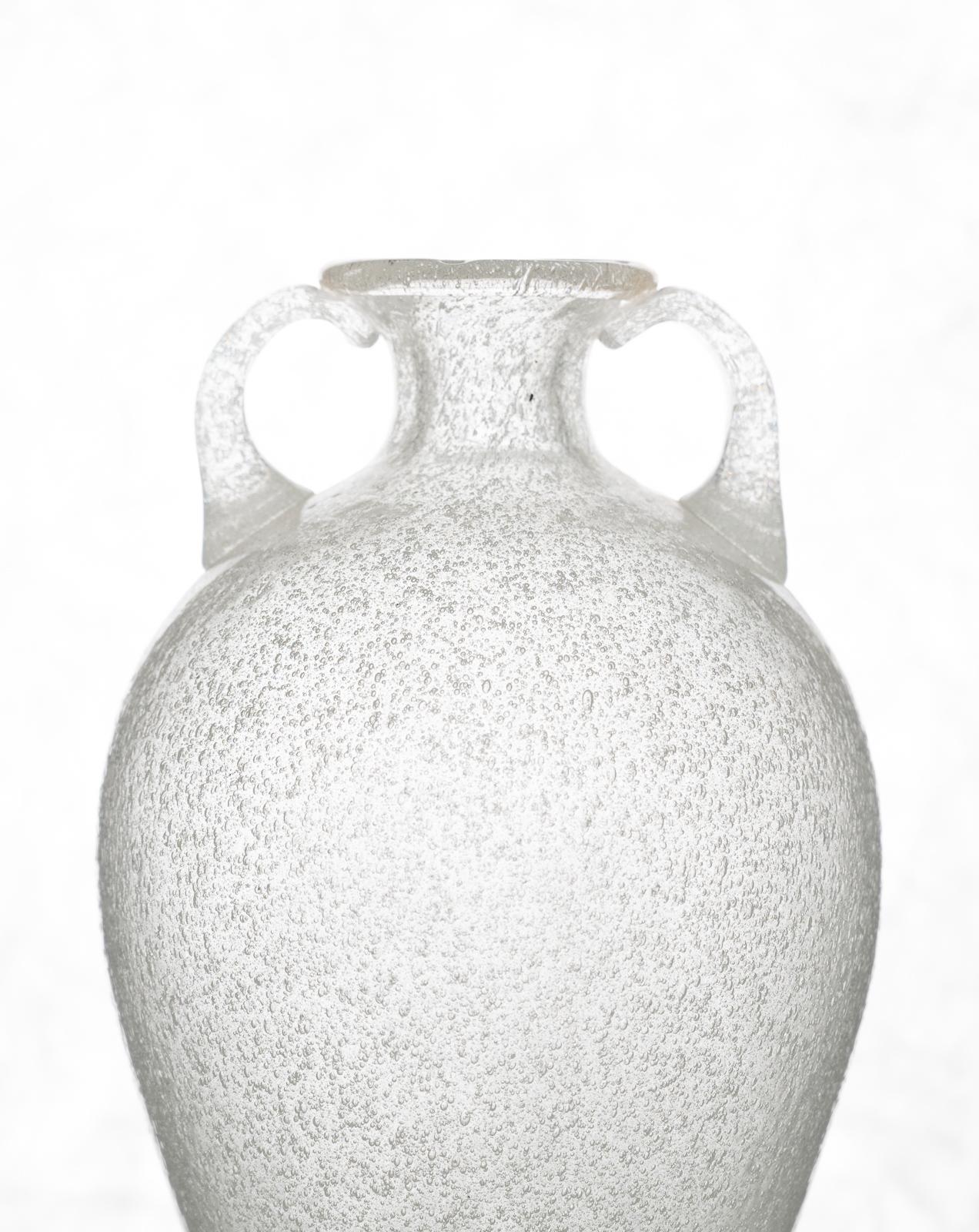 Art Deco Pulegoso Two-Handled Seguso Vase For Sale