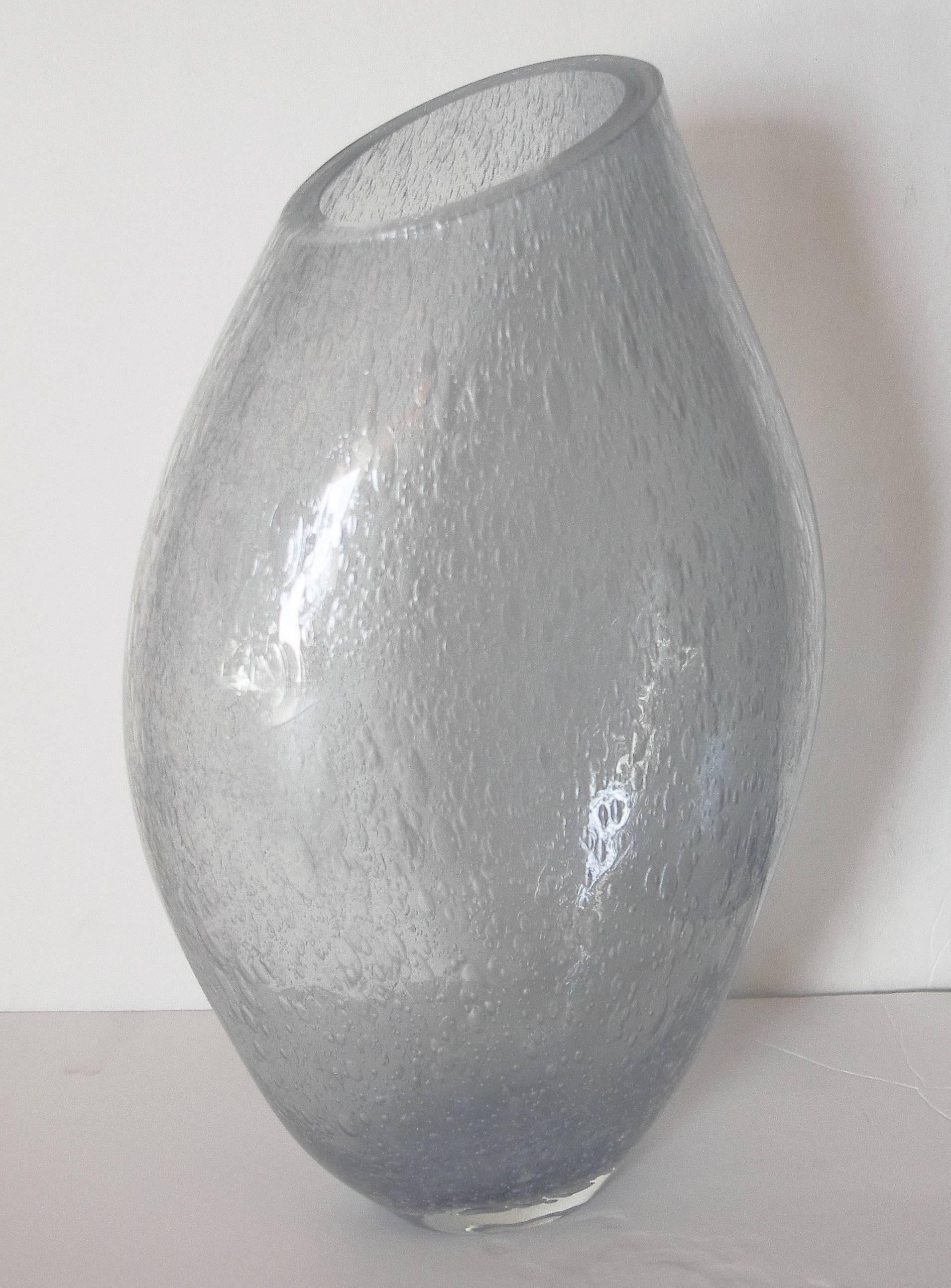 Italian vase or sculpture in thick smoky gray Murano glass blown with bubbles within the glass in Pulegoso technique by Alberto Dona for Fabio Ltd
Signature engraved on the base / Made in Italy
Height: 19 inches / Width: 11.5 inches / Depth: 8.5