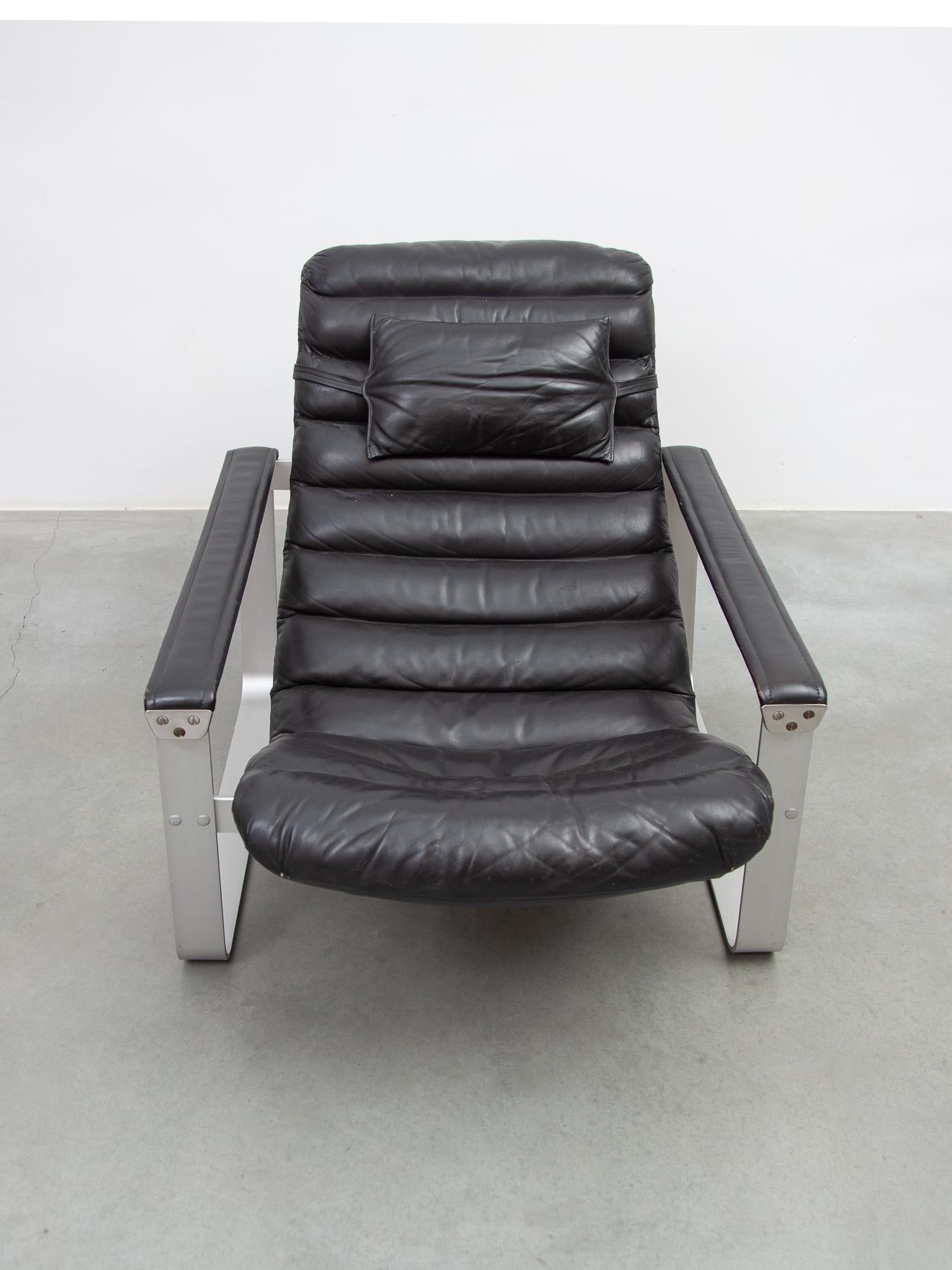 Pulkka Lounge Chair designed by Ilmari Lappalainen by ASKO, Finland, 1968 For Sale 2