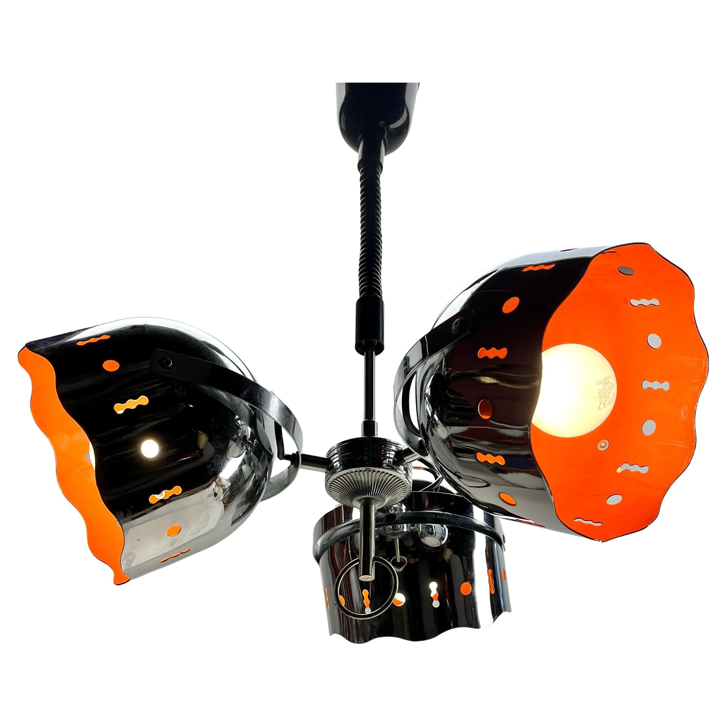 Lampada da soffitto con 3 luci a forma di bulbo oculare Goffredo Reggiani, anni '70

Plafoniera Pull Down max 95 cm  Sollevatore per lampadari Sollevatore per pendenti

Costruzione solida e robusta con grande attenzione ai dettagli.
Cromatura spessa