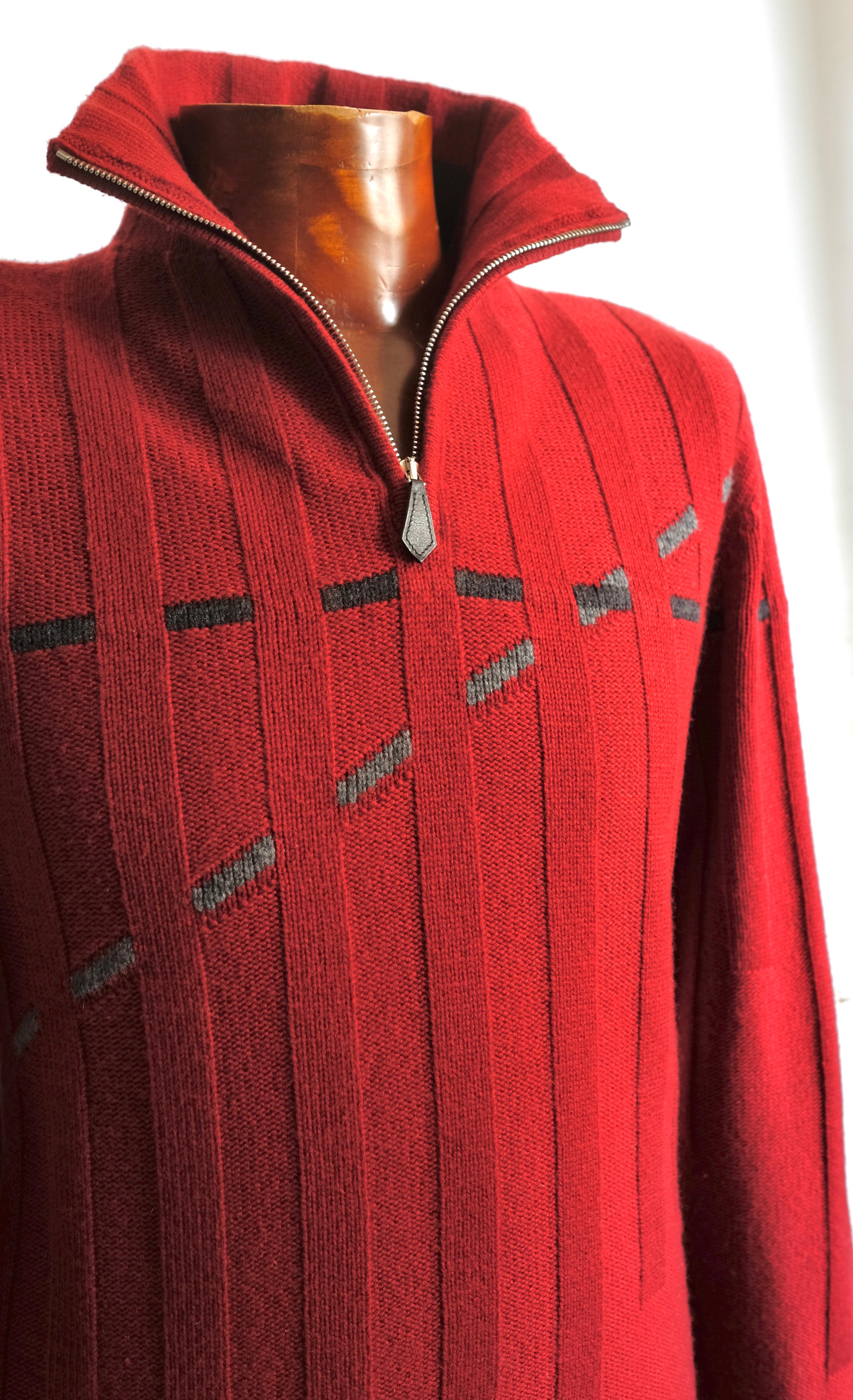 Red Pull en cachemire HERMÈS en vente