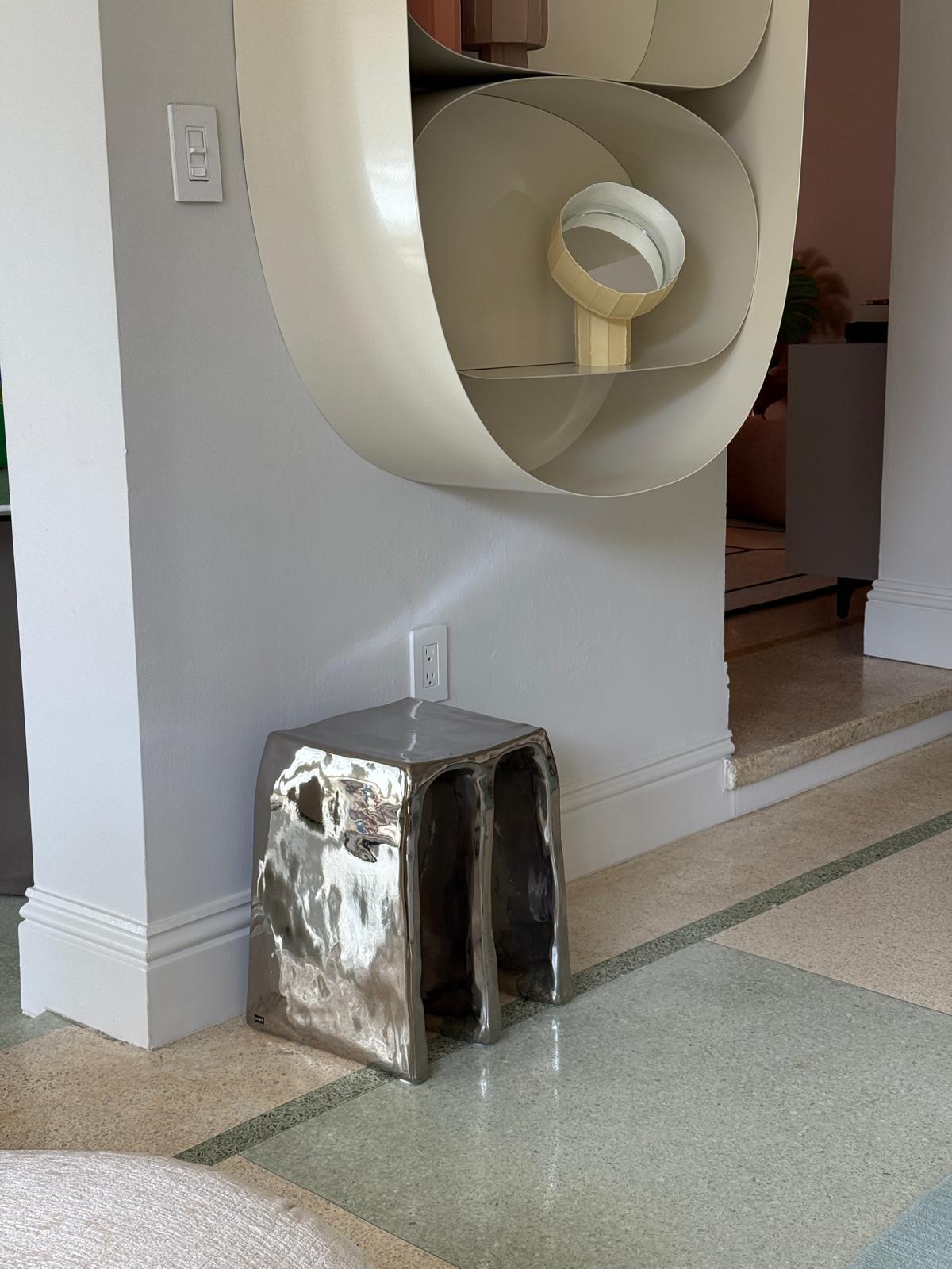 Pulpo Chouchou Ceramic  Side table by LORENZO ZANOVELLO in STOCK en vente 2