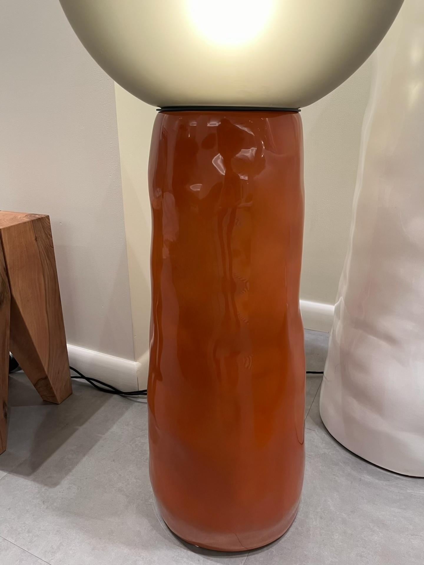 Lampada da terra alta Pulpo Kokeshi di BY Kai Linke in STOCK In condizioni ottime in vendita a New York, NY