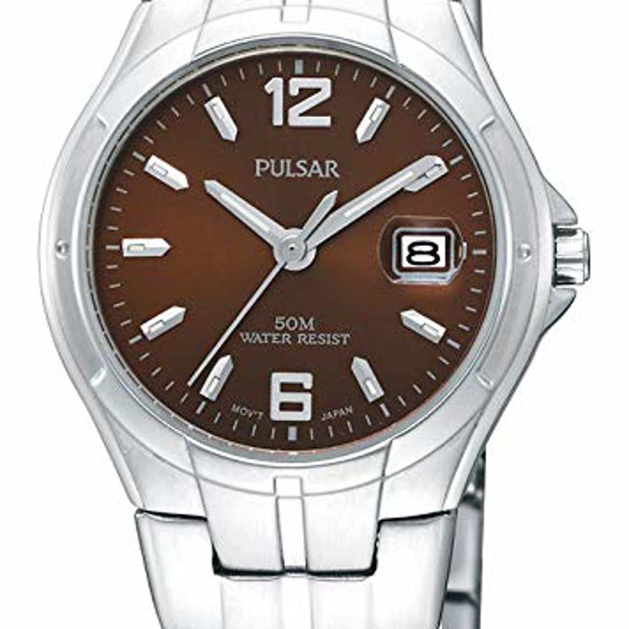 Display Model Pulsar Date 27mm Stainless Steel Brown Dial Ladies Quartz Watch PXT741. This Beautiful Timepiece is Powered by a Quartz (Battery) Movement and Features: Stainless Steel case and Bracelet, Fixed Stainless Steel Bezel, Brown Dial with