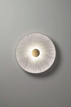 Lampada da parete scultorea Pulse 116Hz di Radar