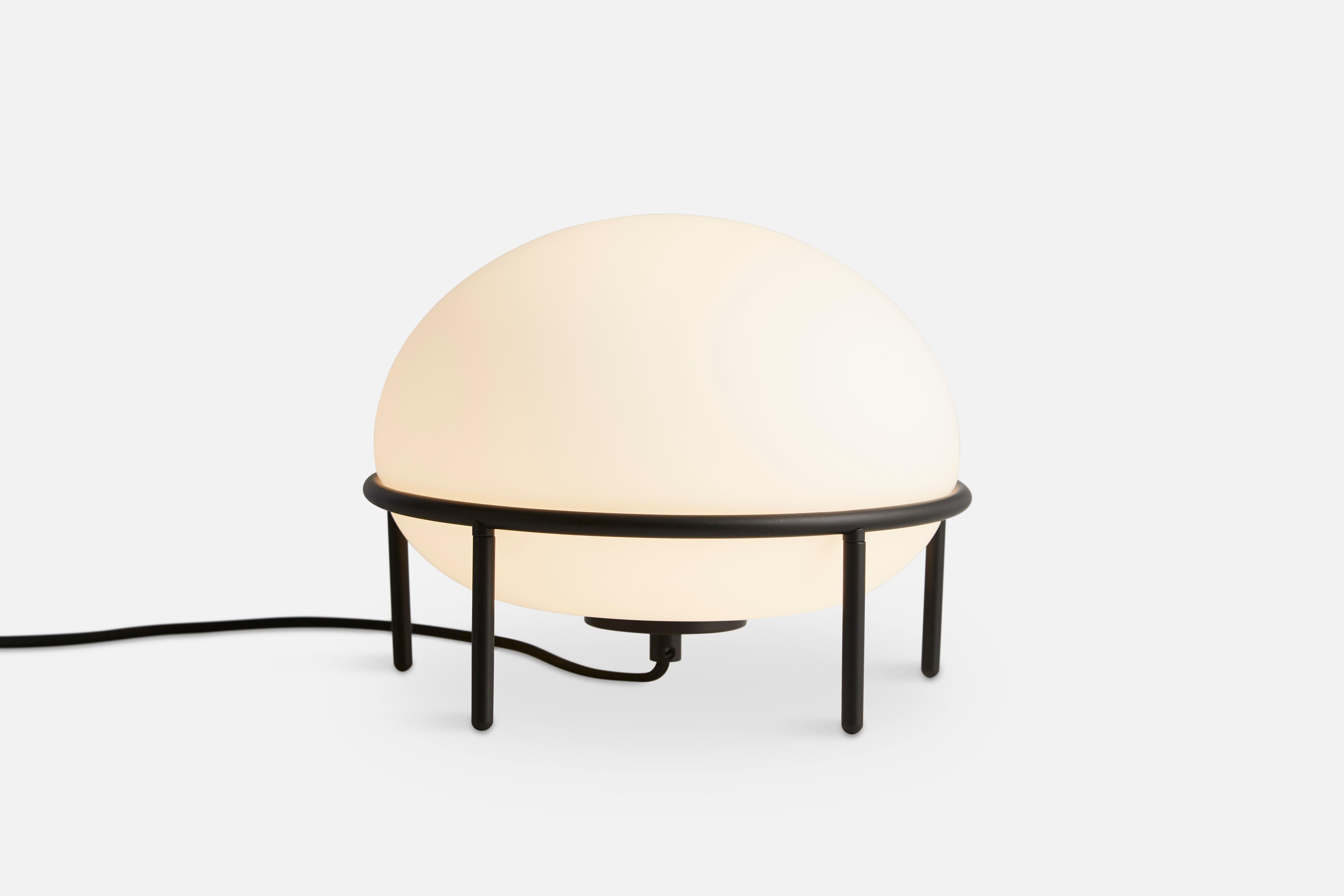 Postmoderne Lampe de table à bascule de Kutarq Studio en vente